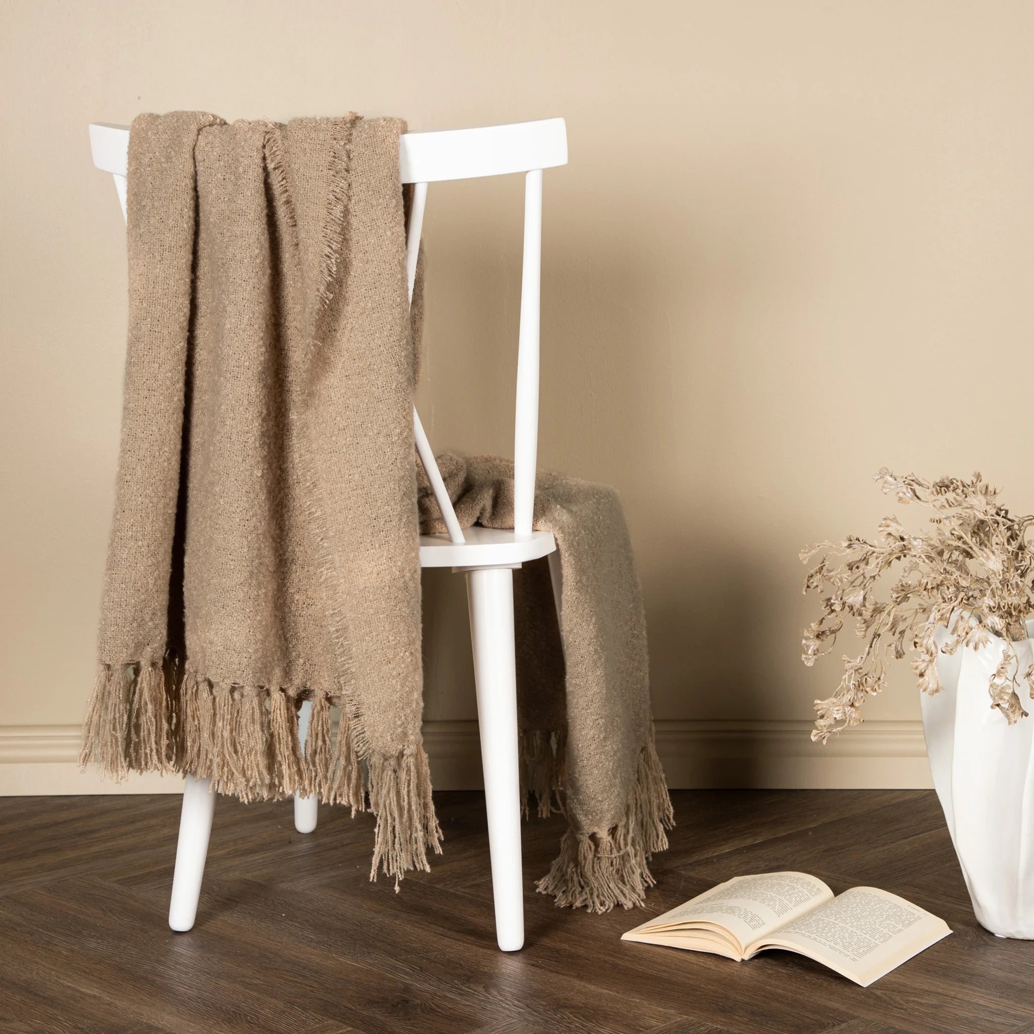 Kool - Coperta beige decorativa con frange