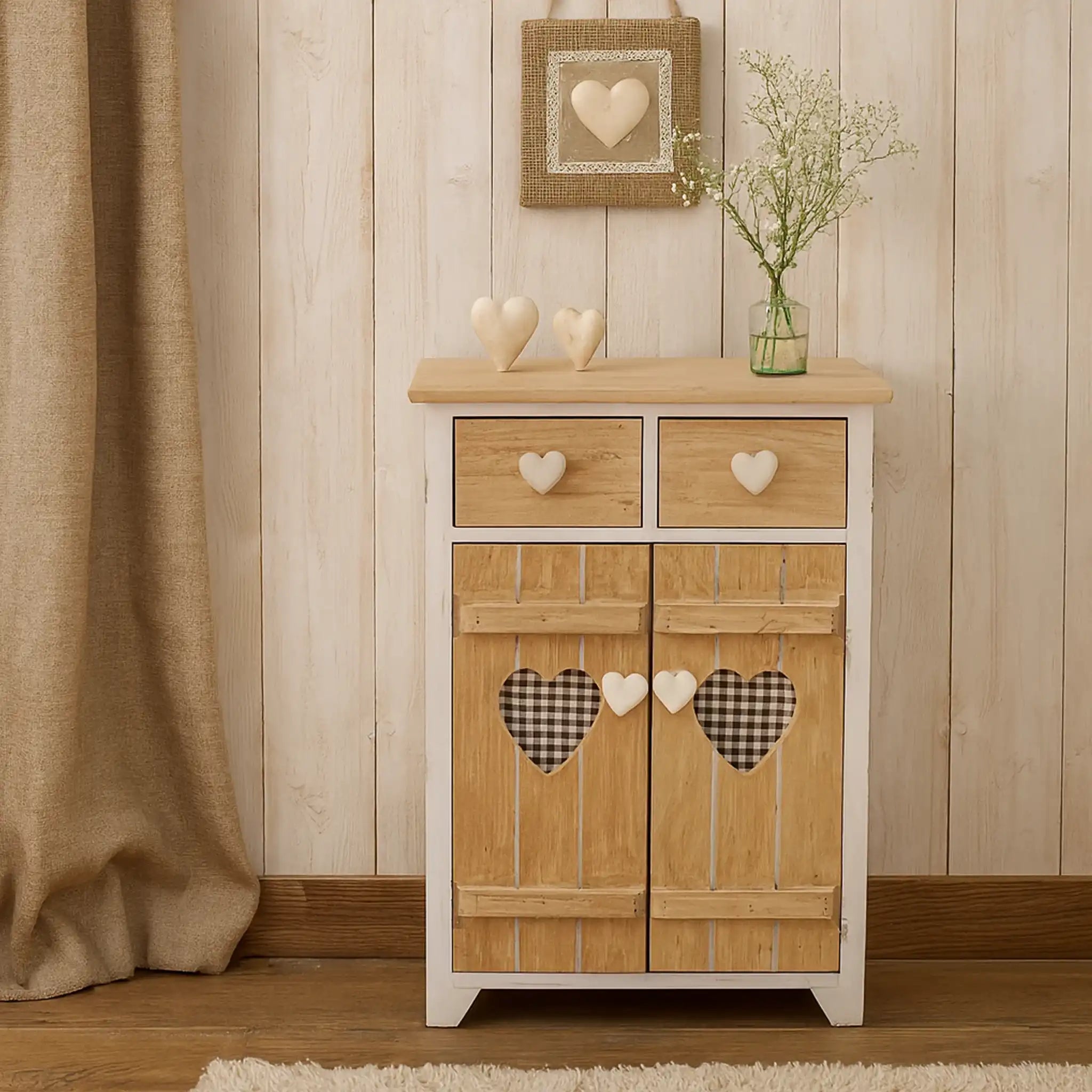 Carlina - Mobiletto con ante e 2 cassetti con pomelli a cuore