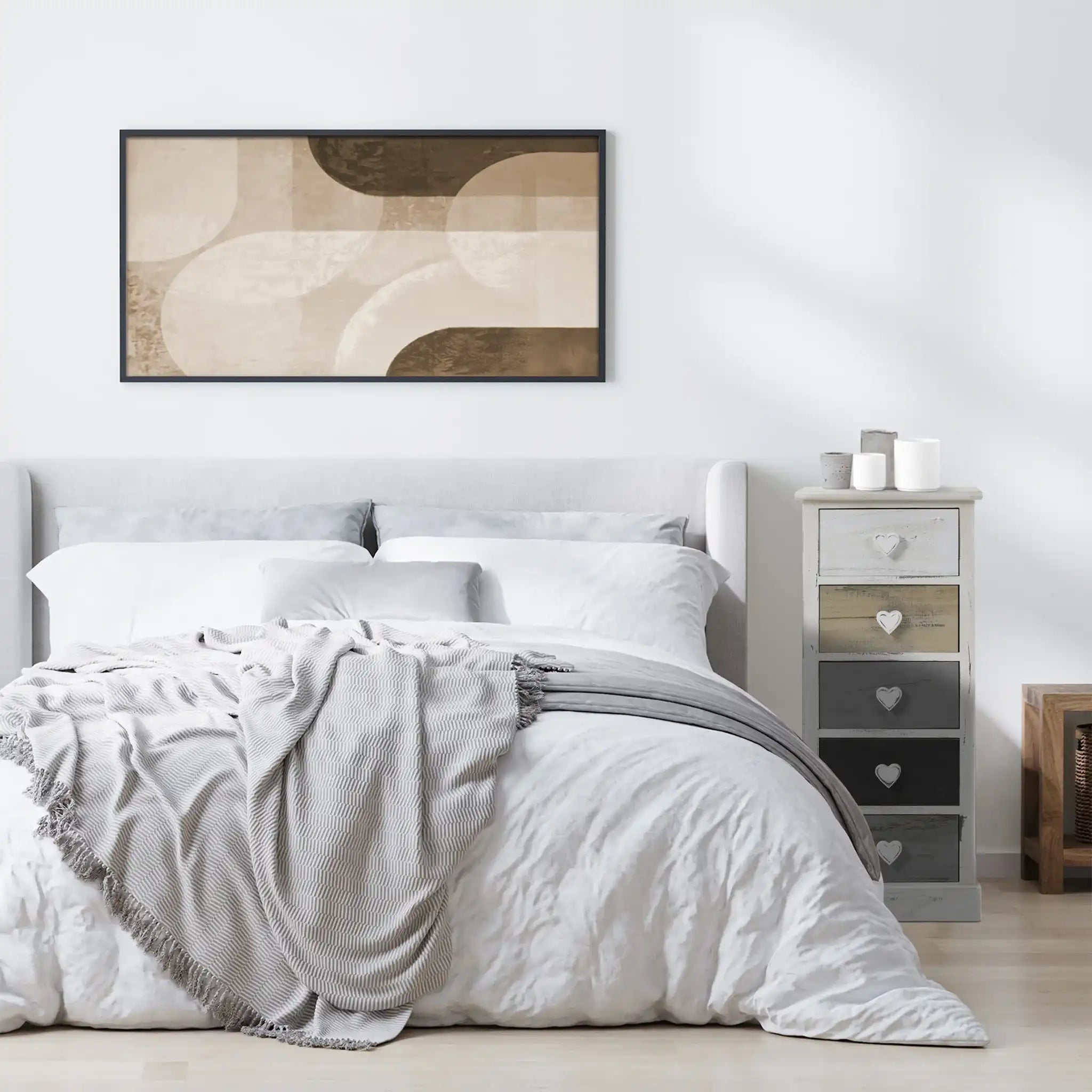 Commode shabby chic colorée avec 5 tiroirs