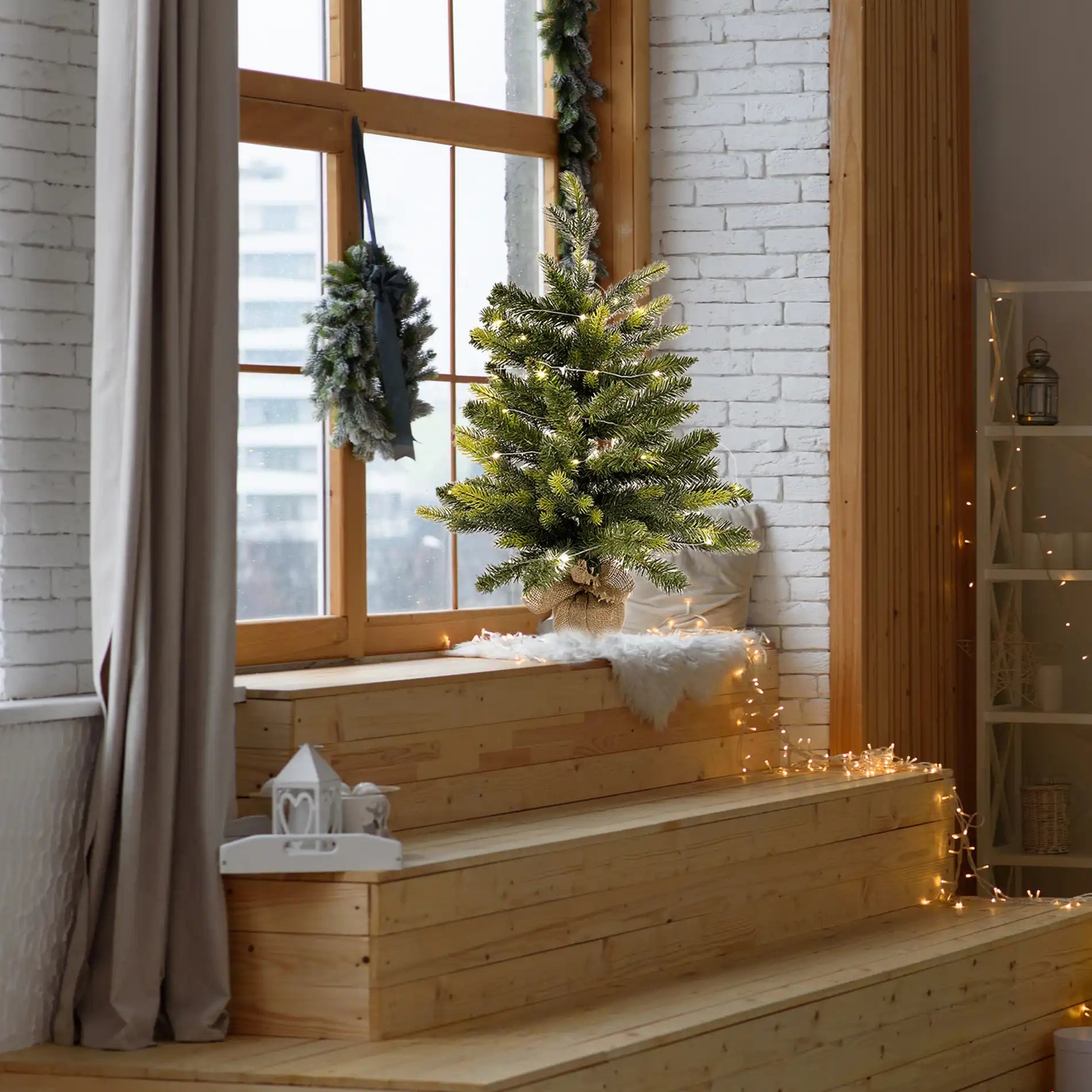 Agat - Albero di Natale da tavolo o da terra con luci a led H 60 cm