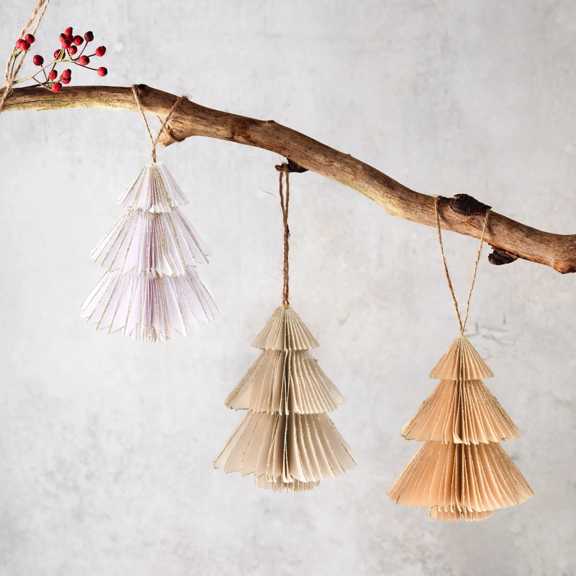 Nyla - Pendenti di Natale a forma di albero in 3 colori