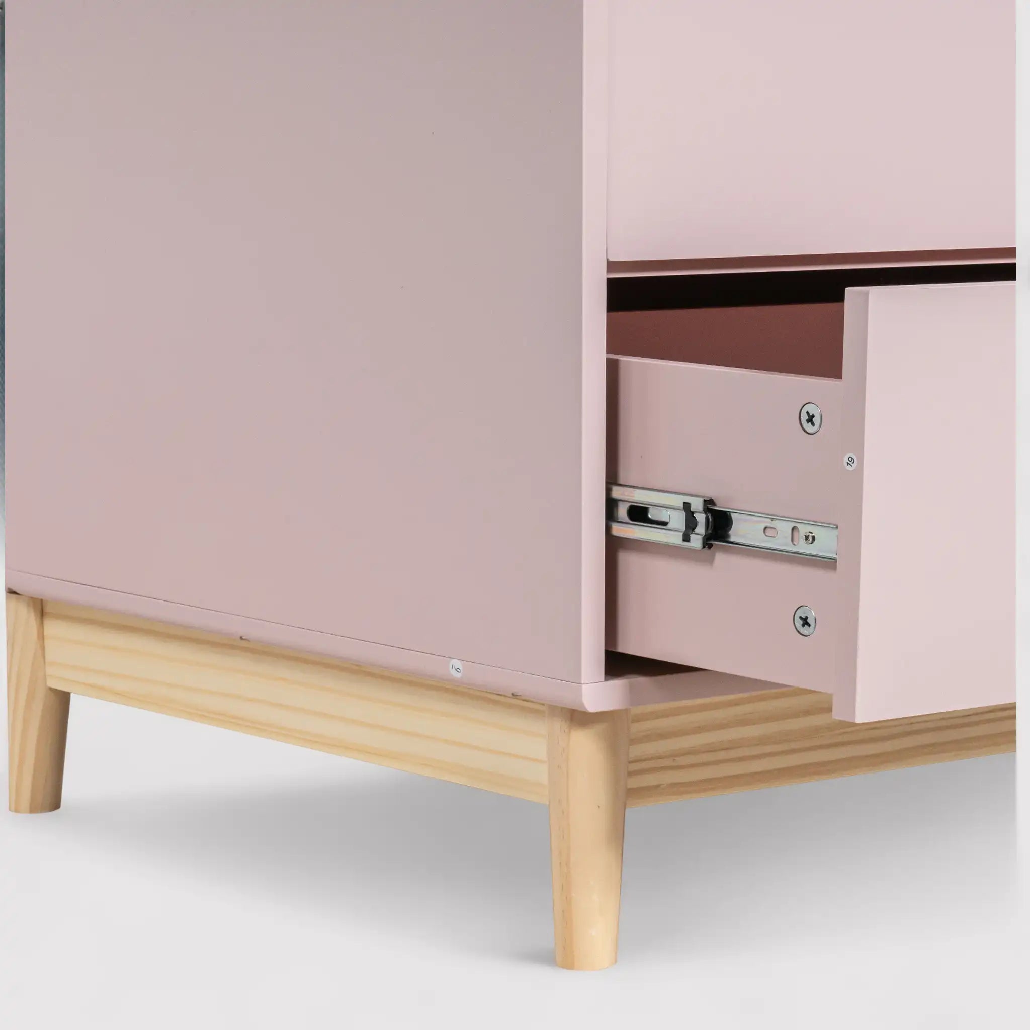 Amchor - Armadio rosa per cameretta montessoriana