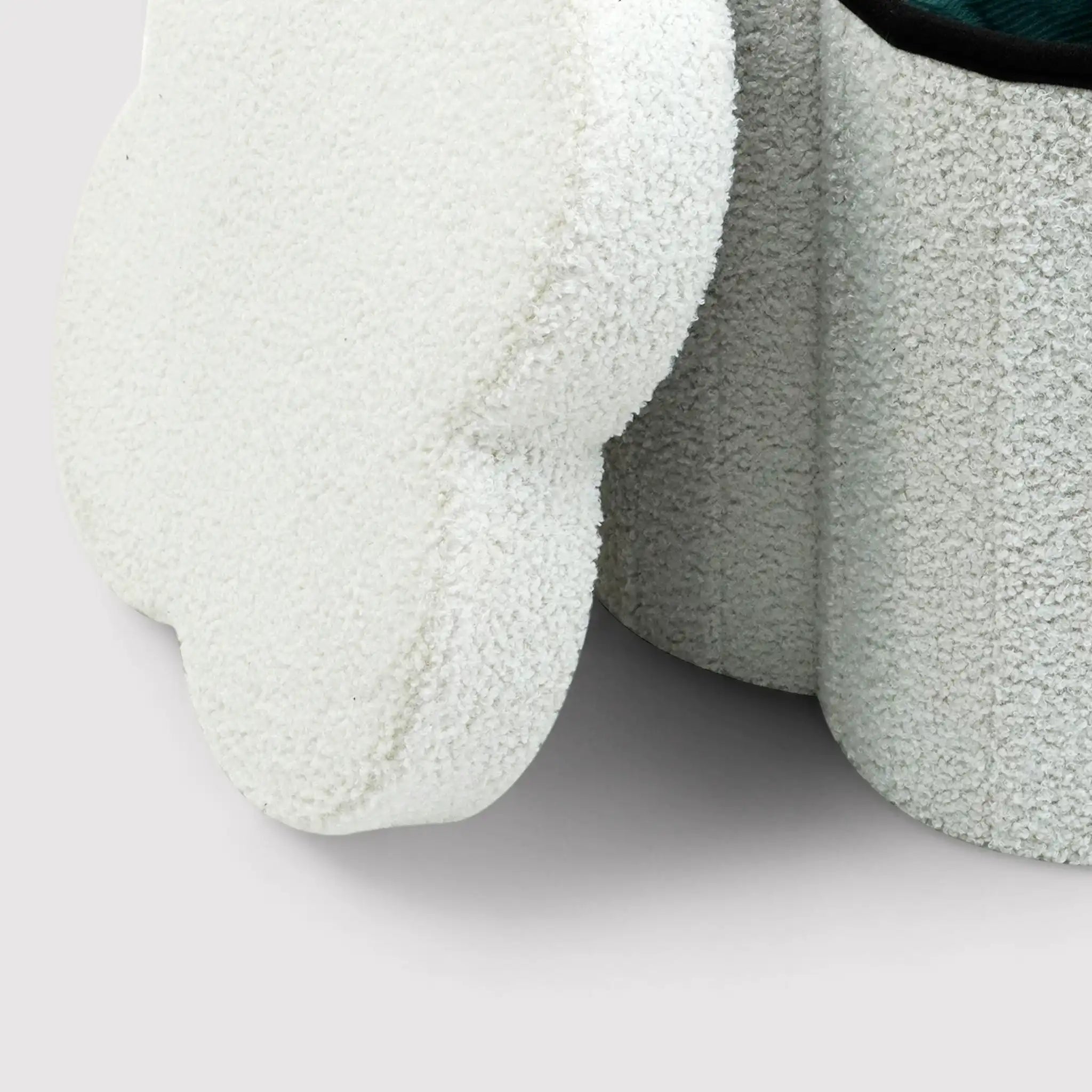 Sufra - Pouf contenitore bianco per cameretta a tema nuvola