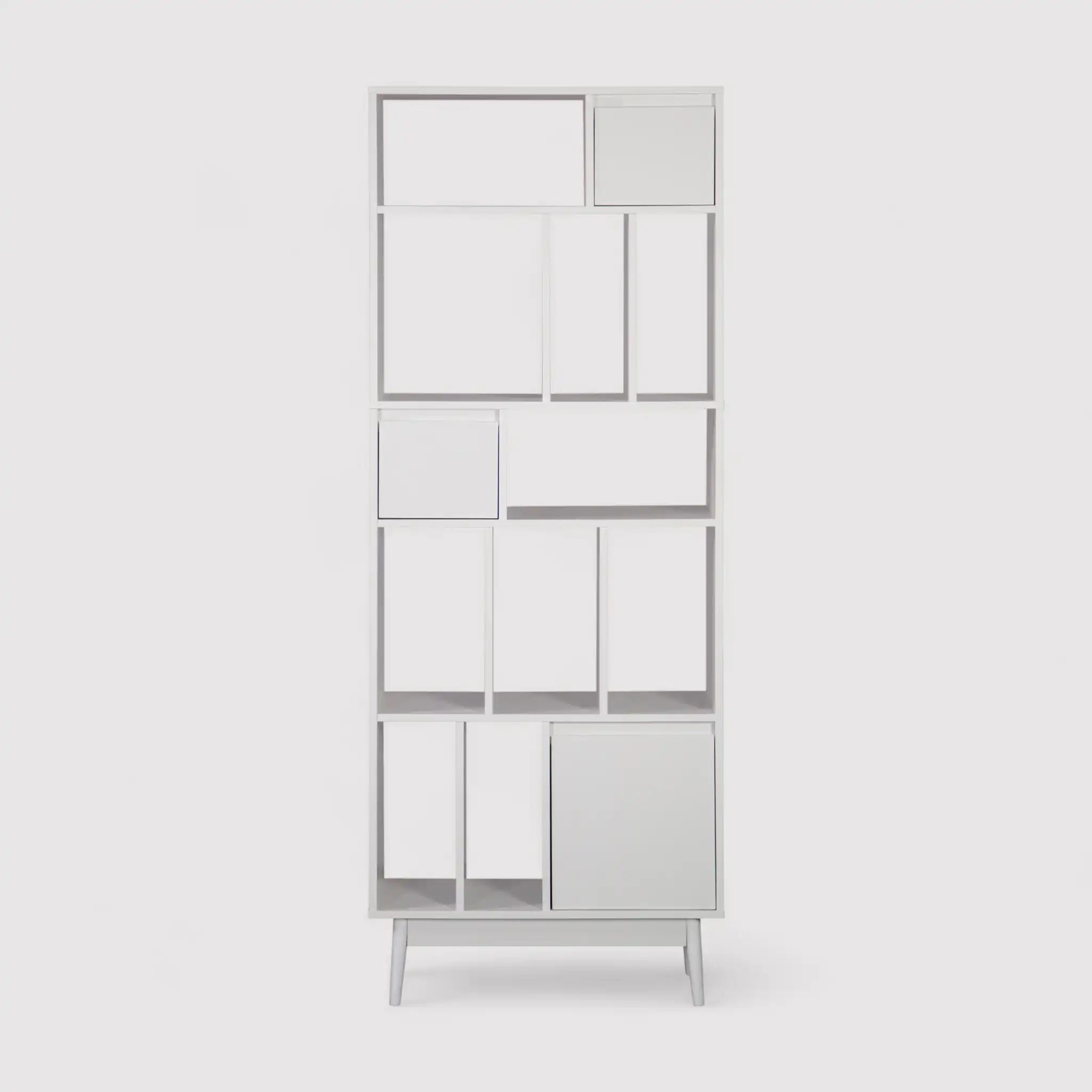 Mawar - Libreria design alta bianca con 5 ripiani e 13 vani
