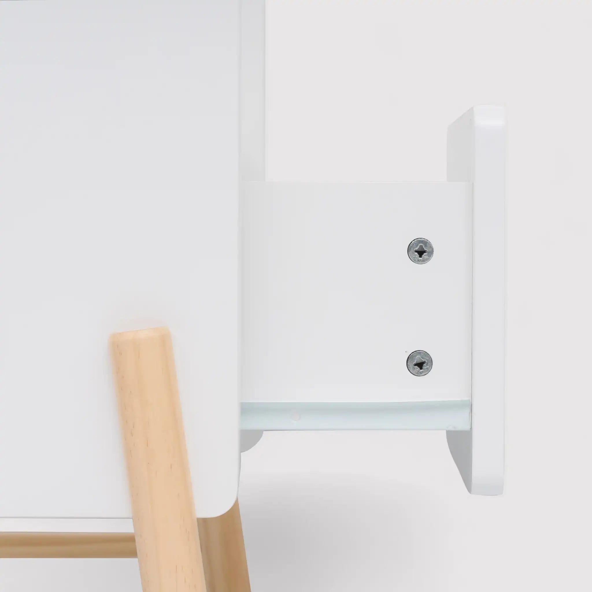 Kelen - Comodino bianco per bambini con 2 ripiani e 1 cassetto