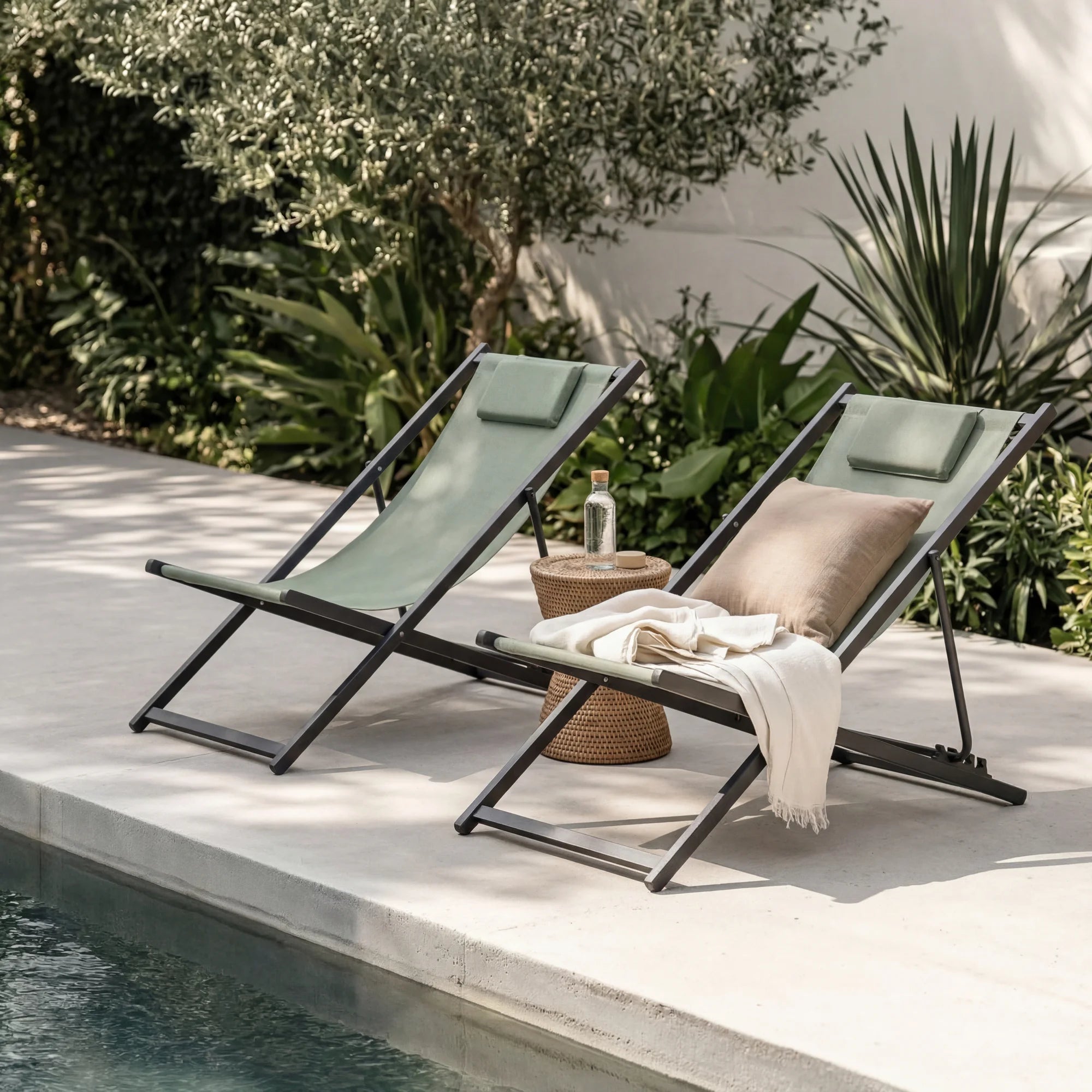 Lokta - Reclining green outdoor chair