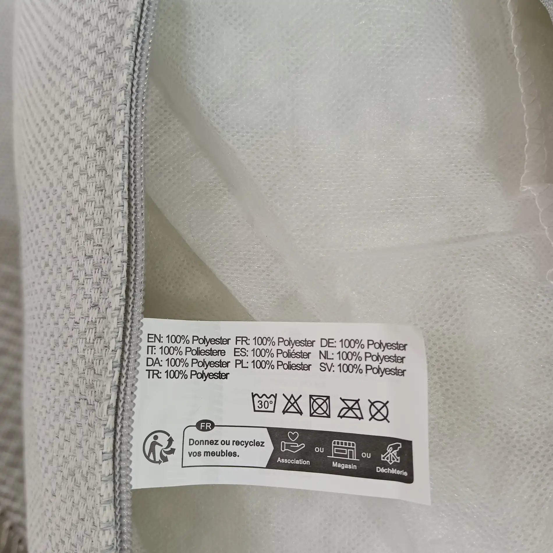 Makopa - Hellgraues Gartenset mit 3 Sesseln und einem Couchtisch