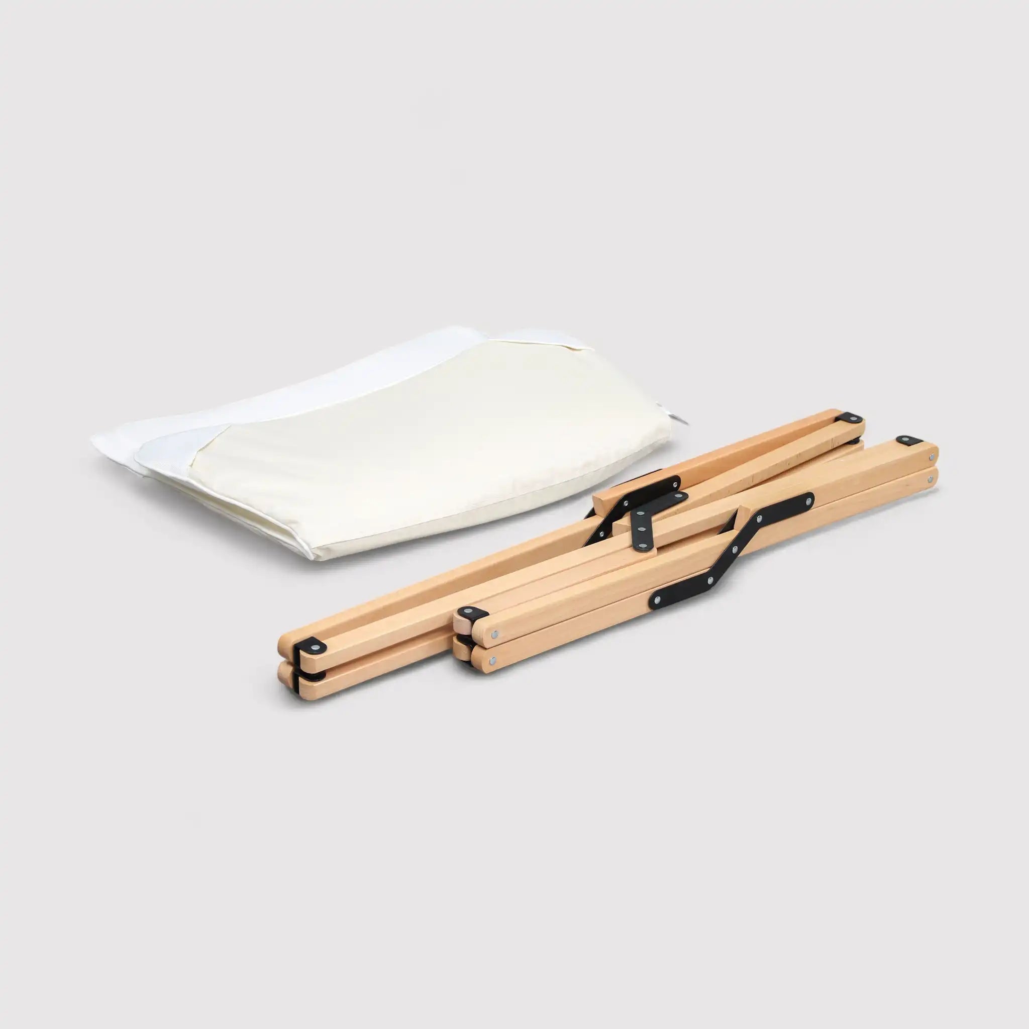 Mukwa - Sedia da regista pieghevole in legno da esterno