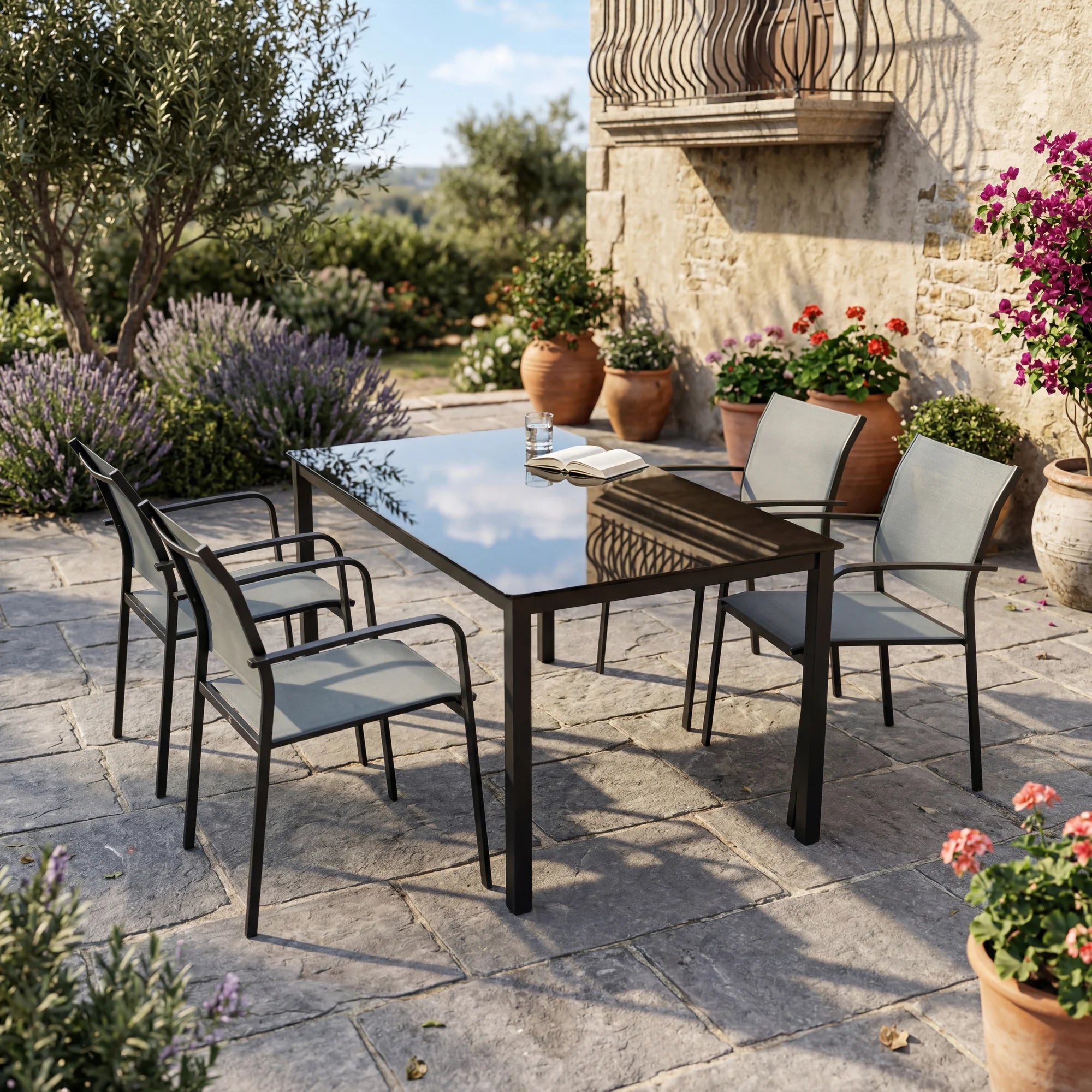 Akpala - Set da giardino con tavolo e 4 sedie grigio chiaro