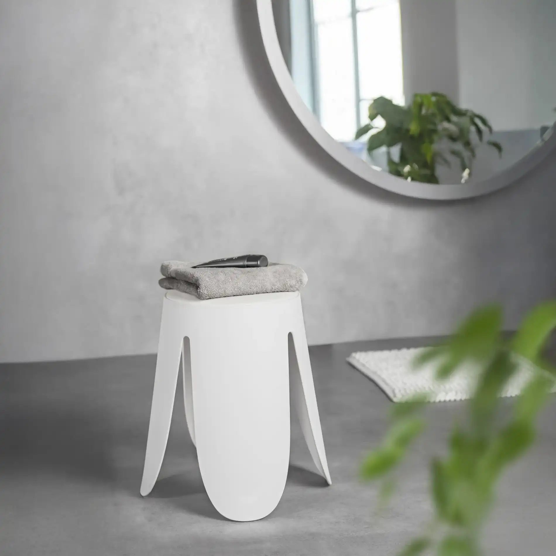 Koten - Set 2 sgabelli moderni bianchi per salotto o cameretta