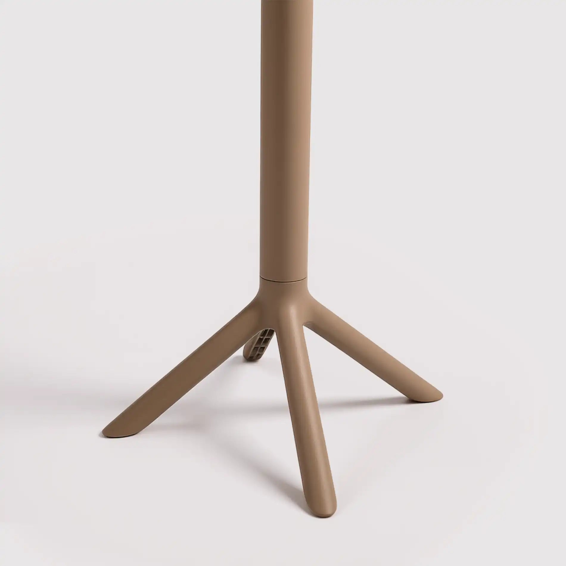 Naqel - Tavolino tondo alto per angolo bar da esterno o interno