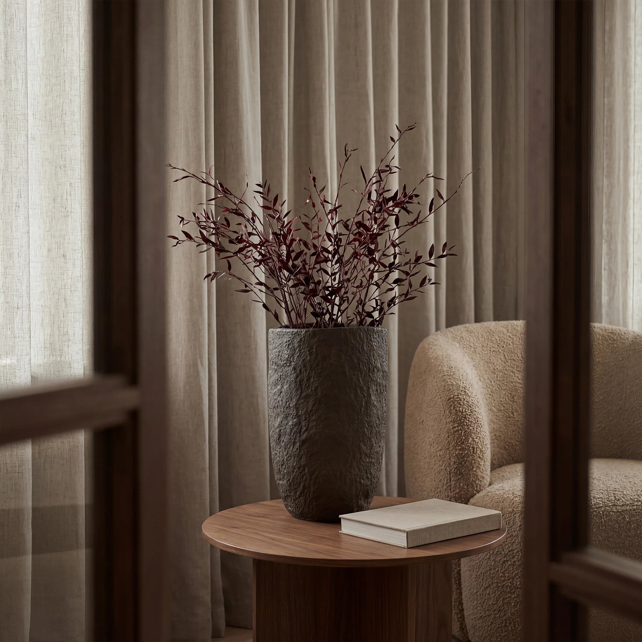 Lysandra - Vase pour Plantes en MGO Marron Style Moderne