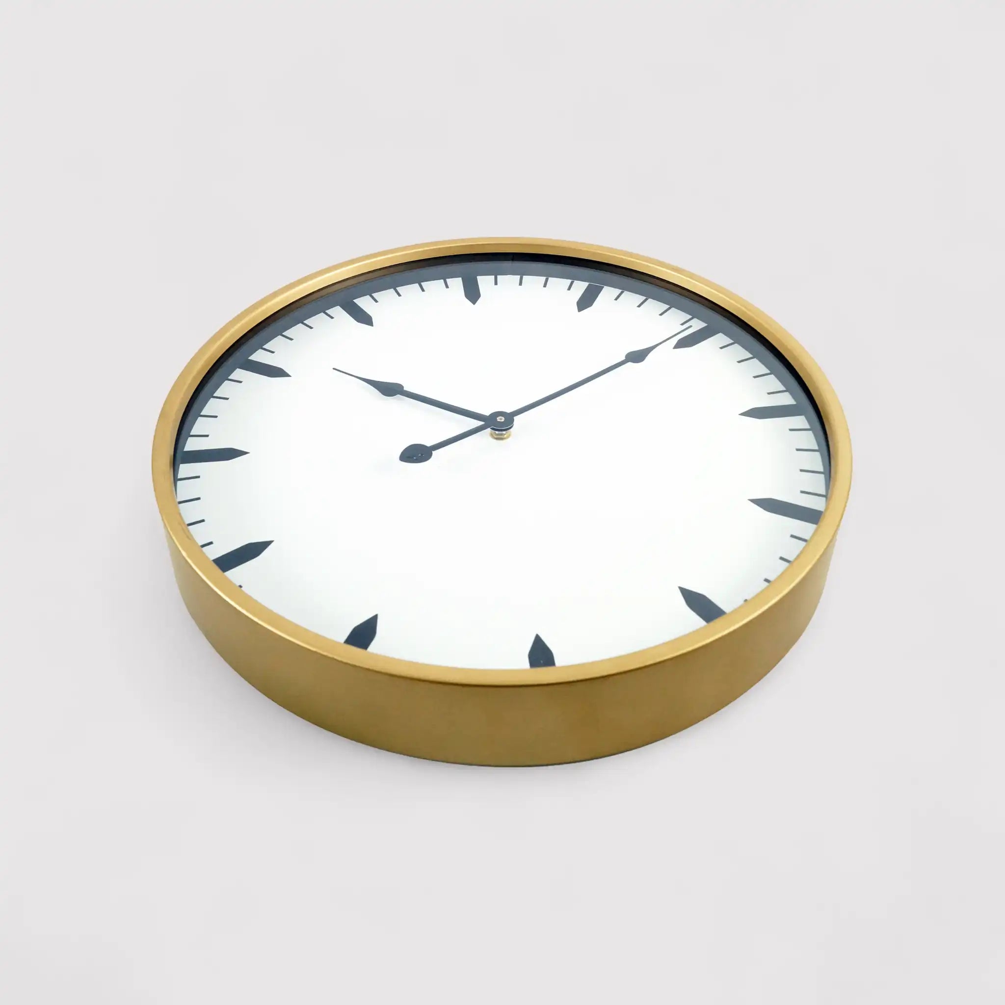 Harissa - Orologio a muro design in stile minimalista