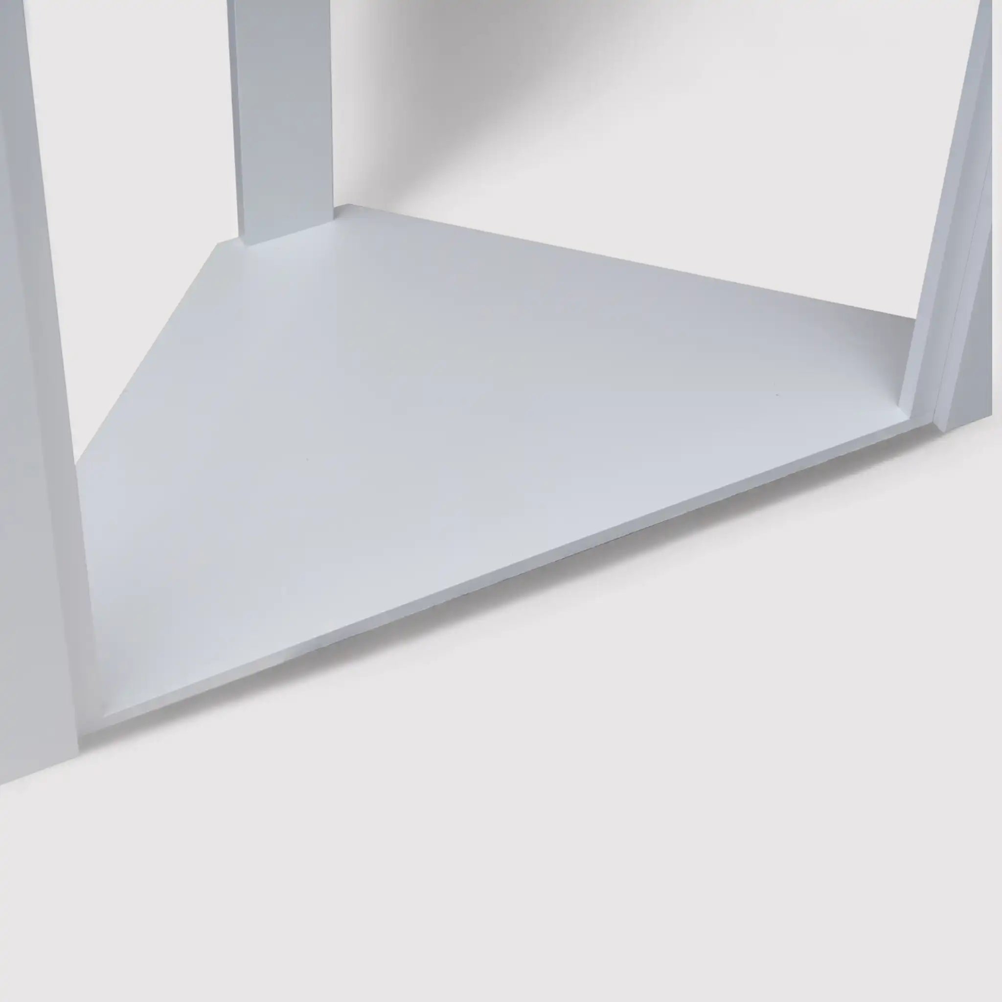 Cosmea - Finto camino ad angolo bianco in stile moderno