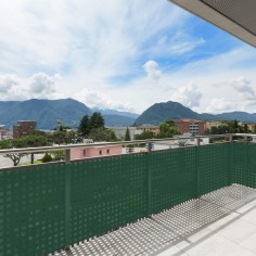 Maonia - Green polyethylene balcony railing cover 75x600 cm