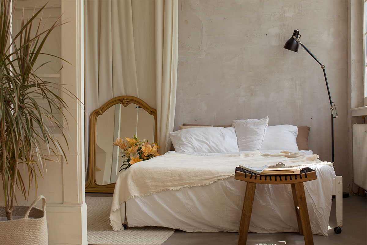 Come scegliere i colori per le pareti in camera da letto