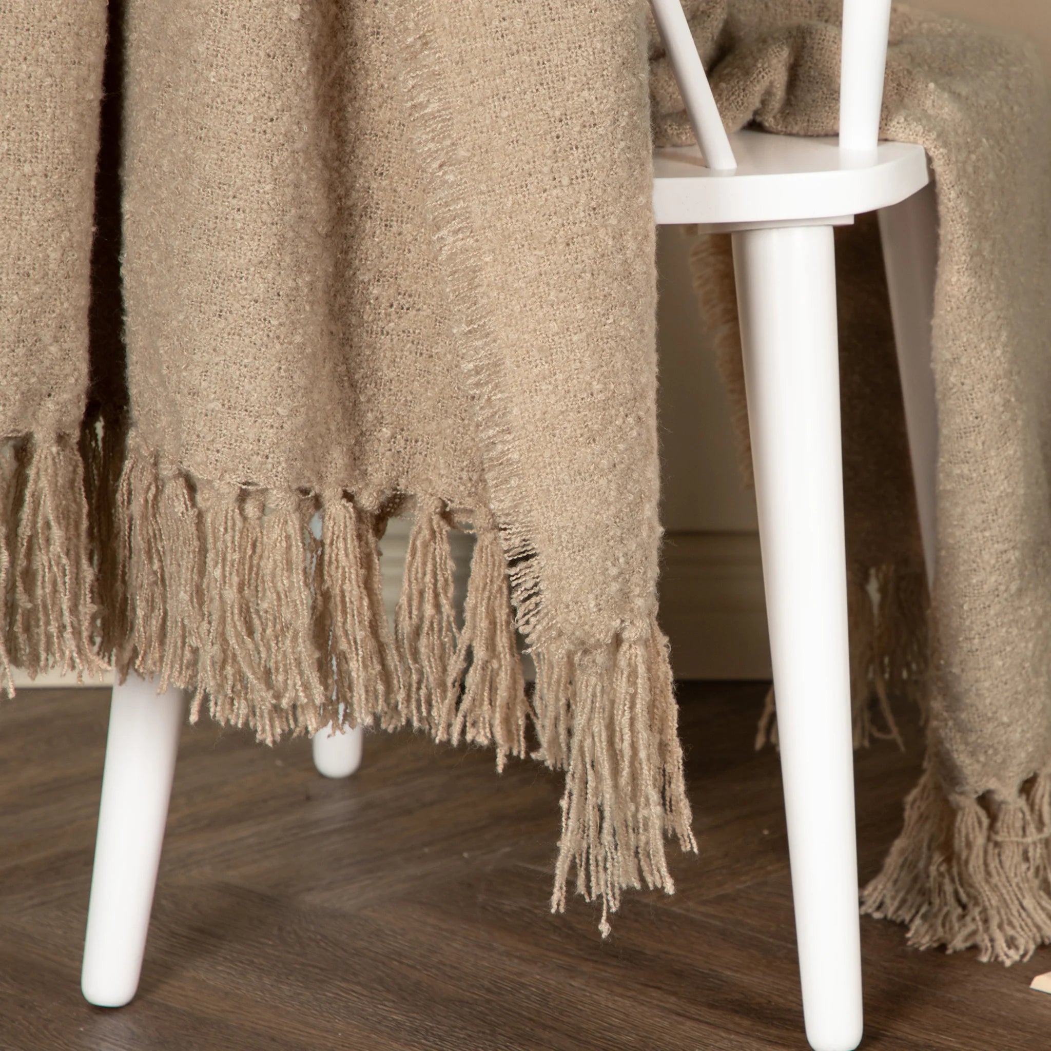 Kool - Coperta beige decorativa con frange