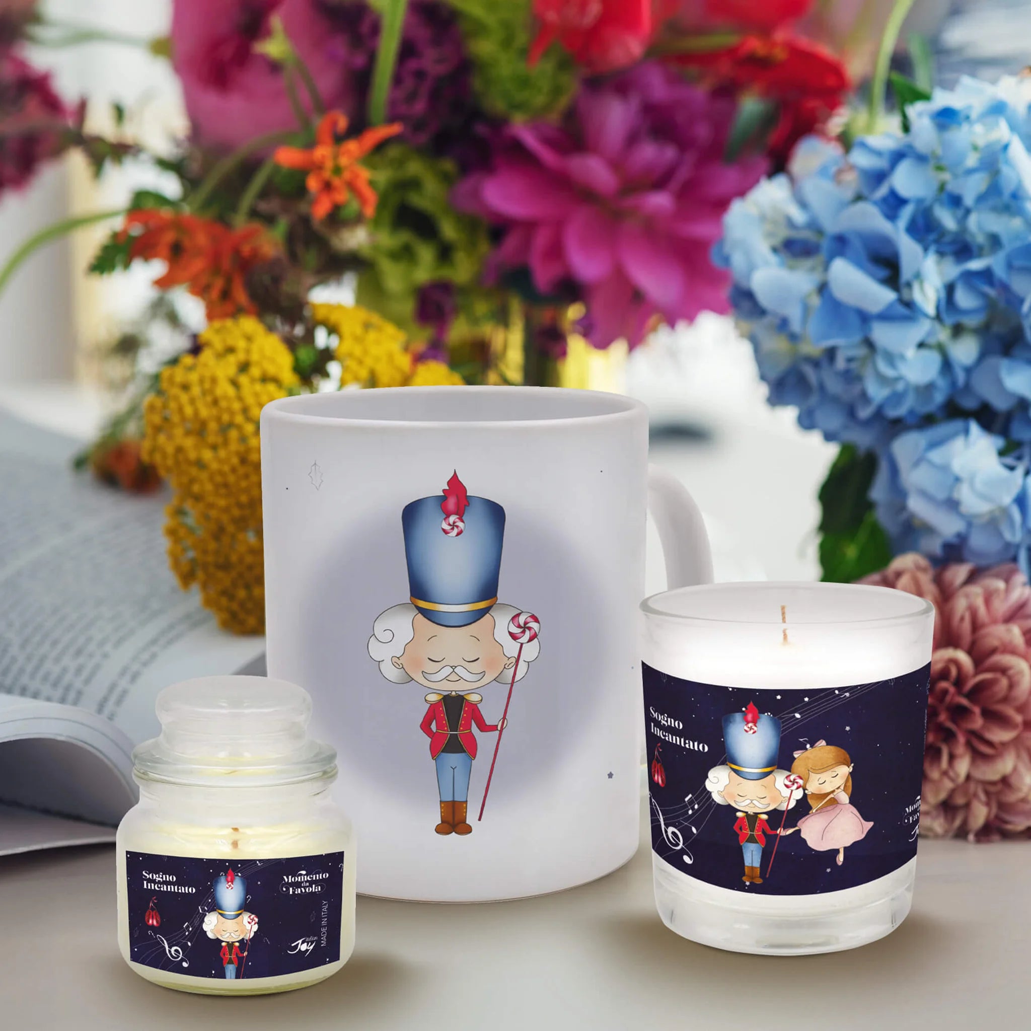 Set tazza tema "Sogno incantato" e 2 candele profumate fragranza gelsomino