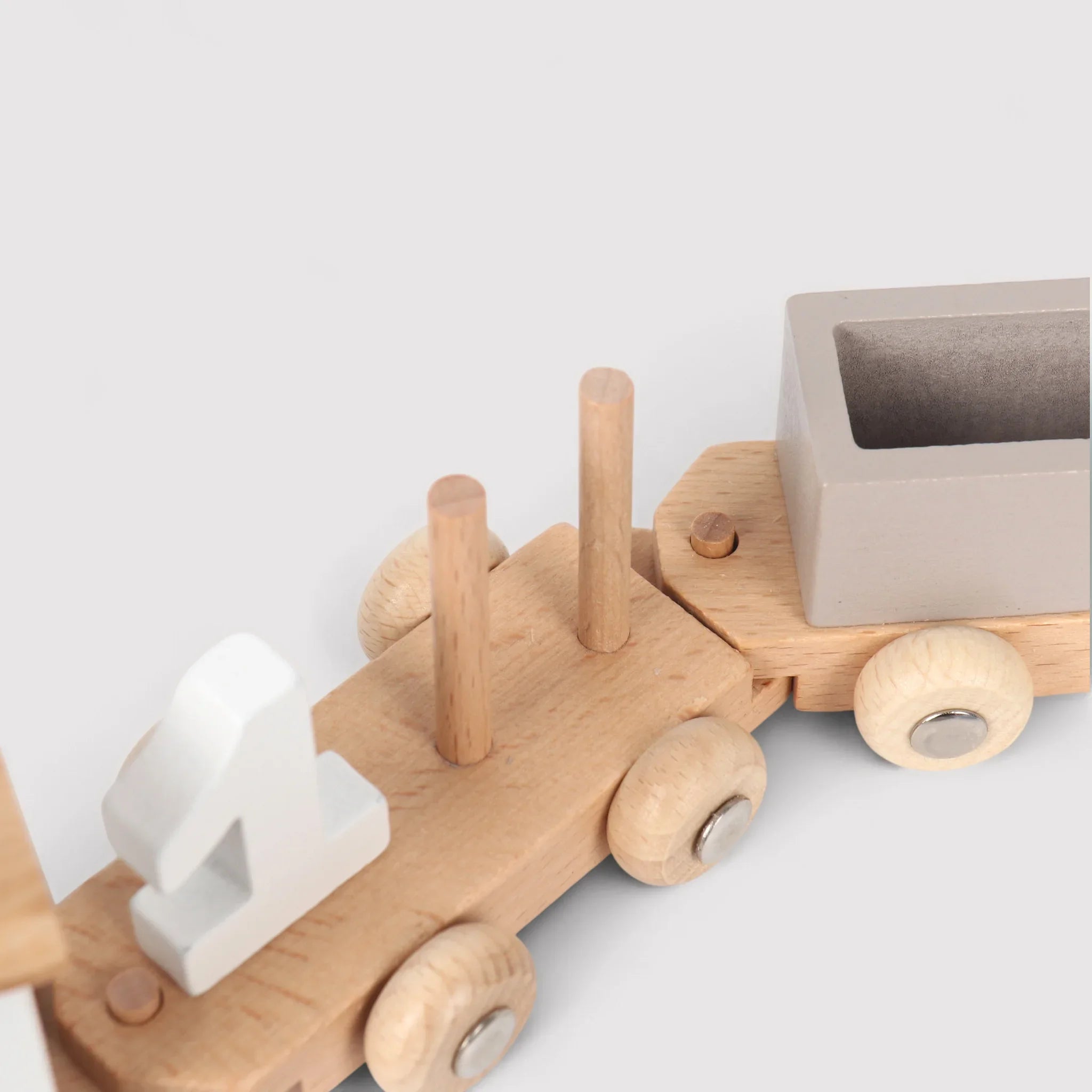 Tiris - Trenino montessoriano giocattolo in legno