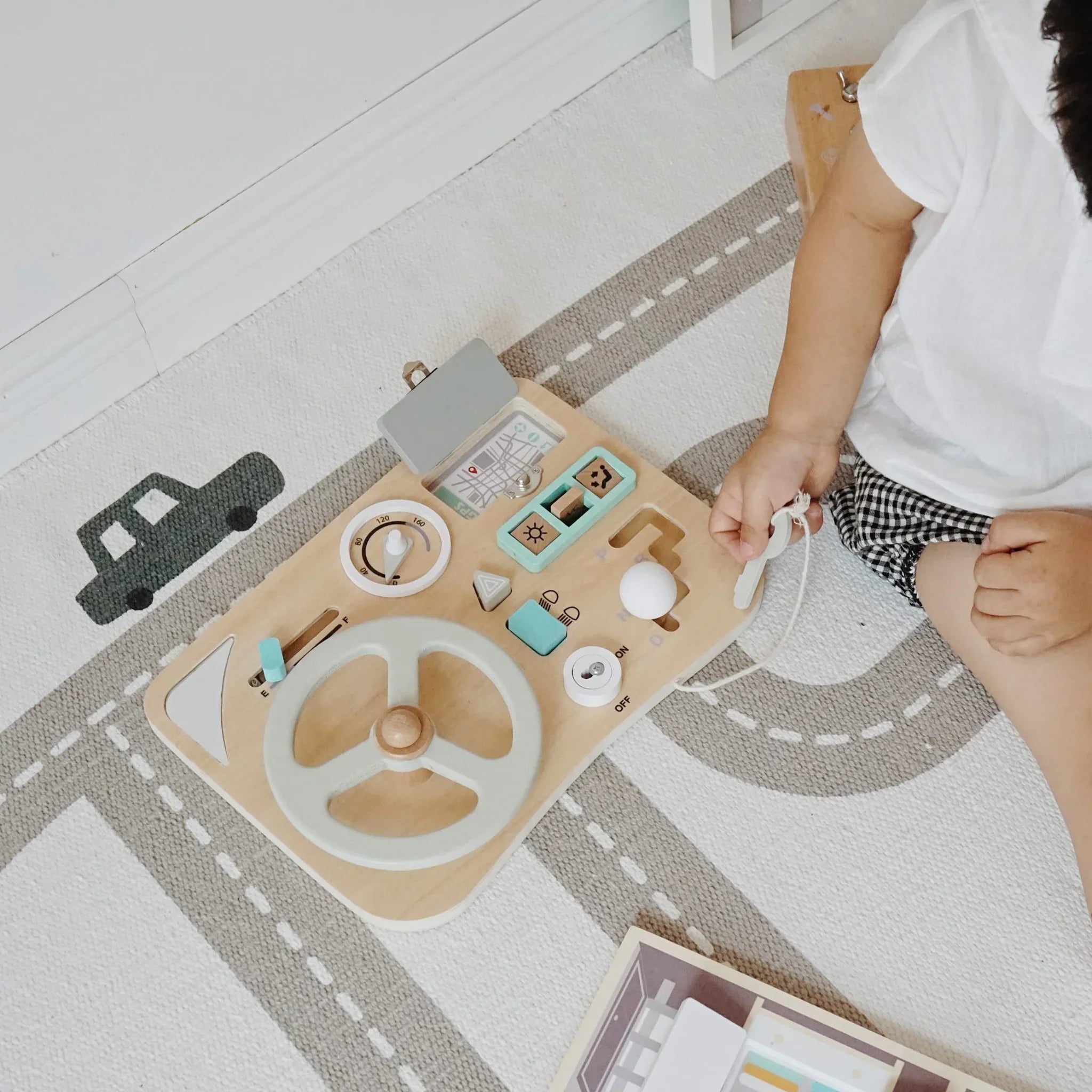 Dembani - Volante giocattolo con cruscotto in legno