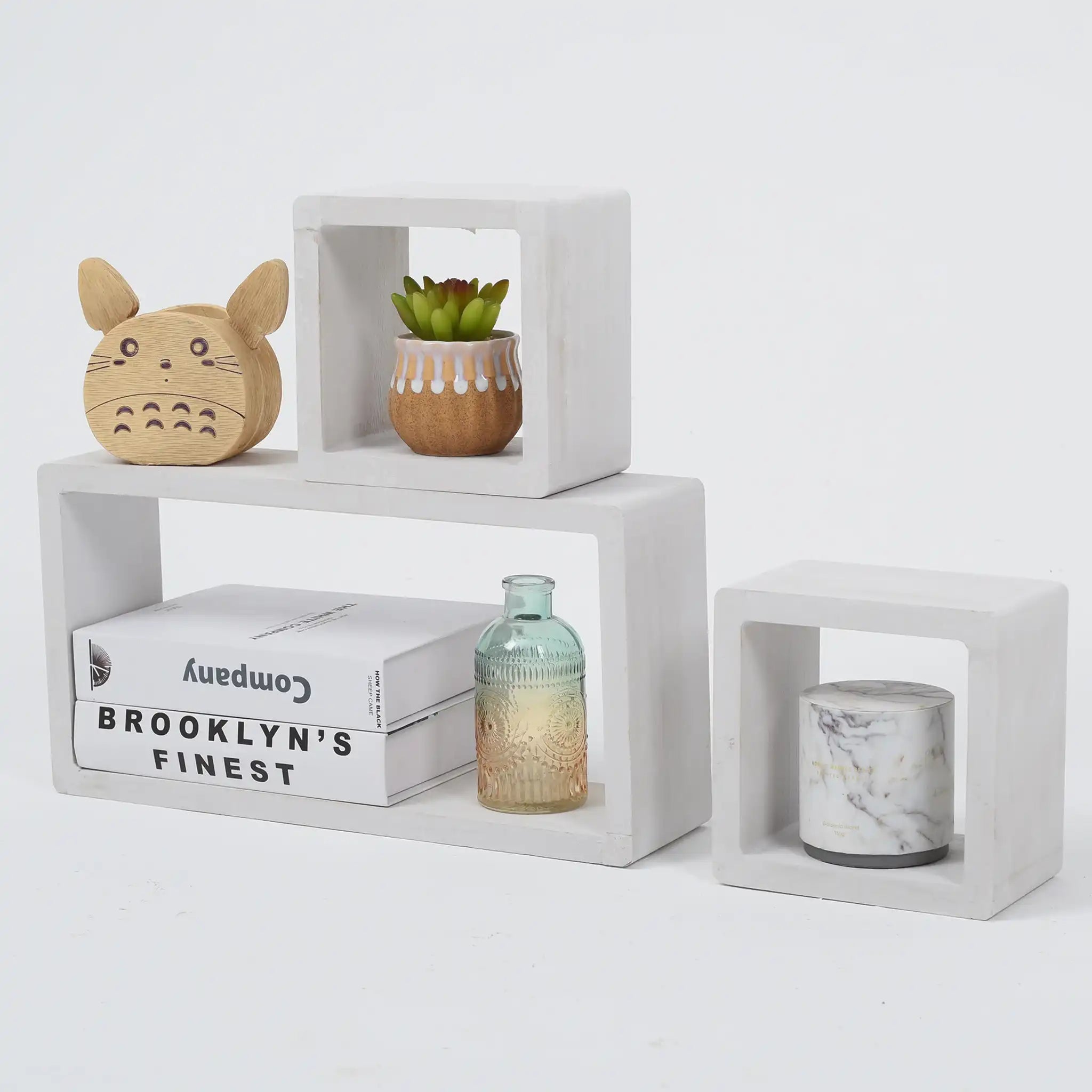 Set de 3 étagères shabby blanches et géométriques