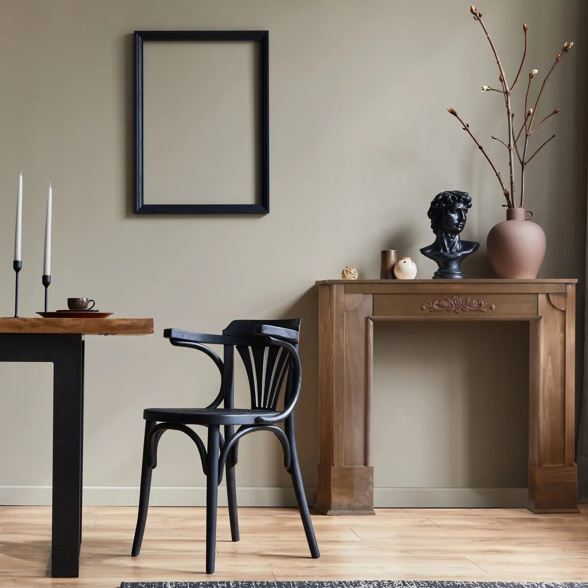 Girasole - Cornice camino in stile vintage in legno marrone