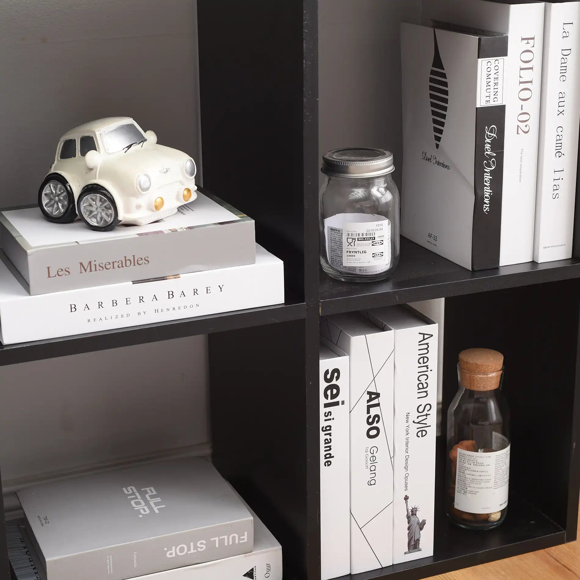 Eucalipto - Libreria nera a scala con 6 vani a cubo