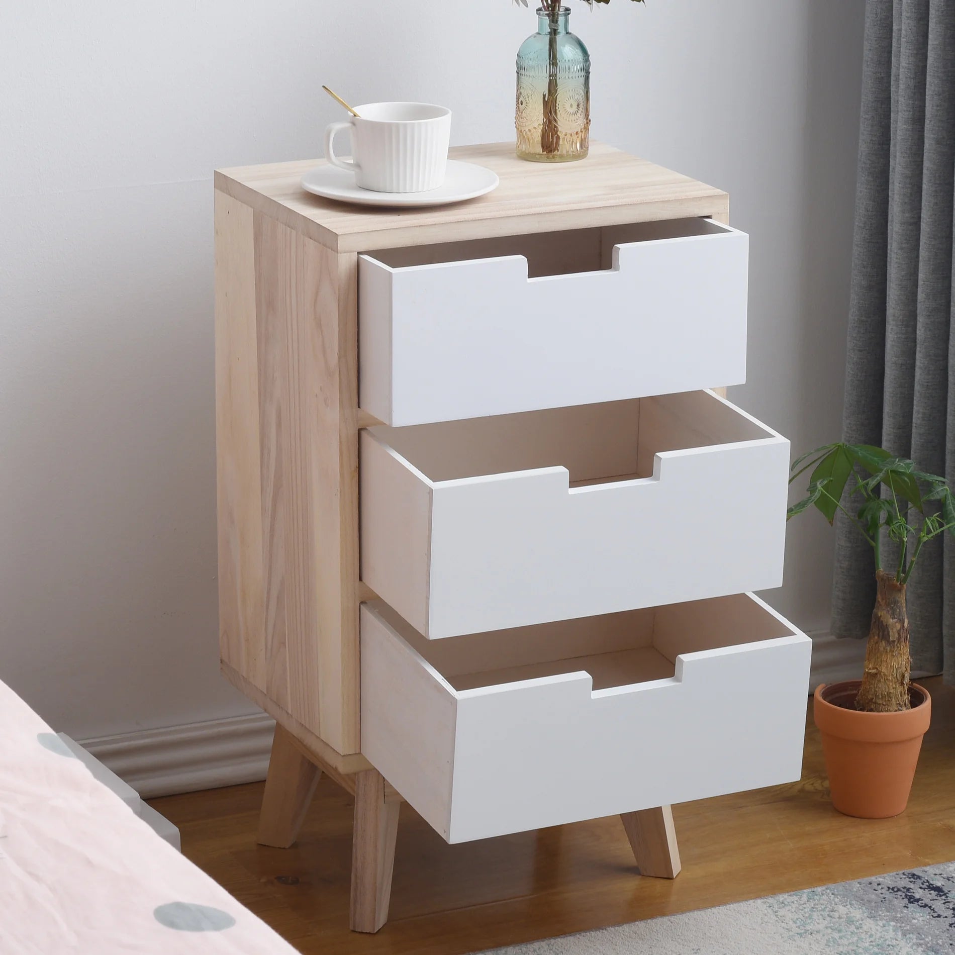 Stellaria - Cassettiera scandinava in legno con 3 cassetti