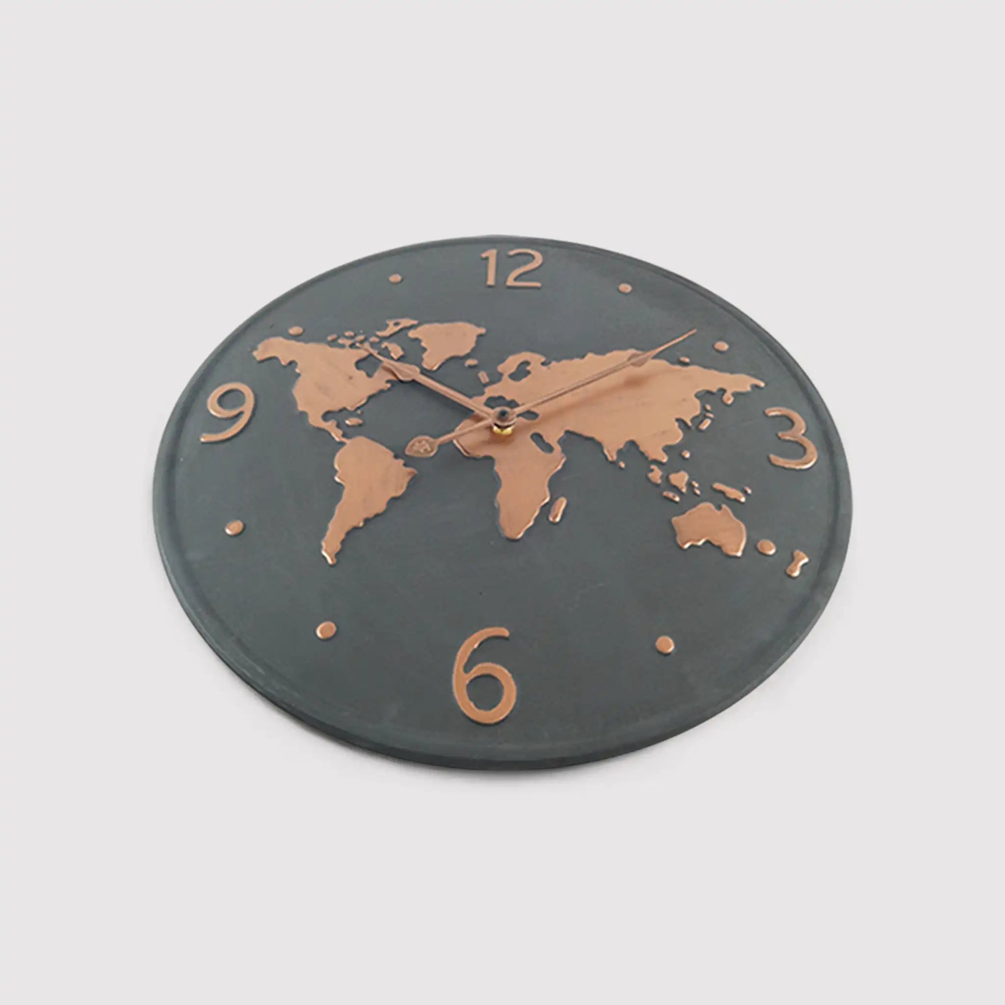 Pitomba - Orologio nero in metallo con mappamondo