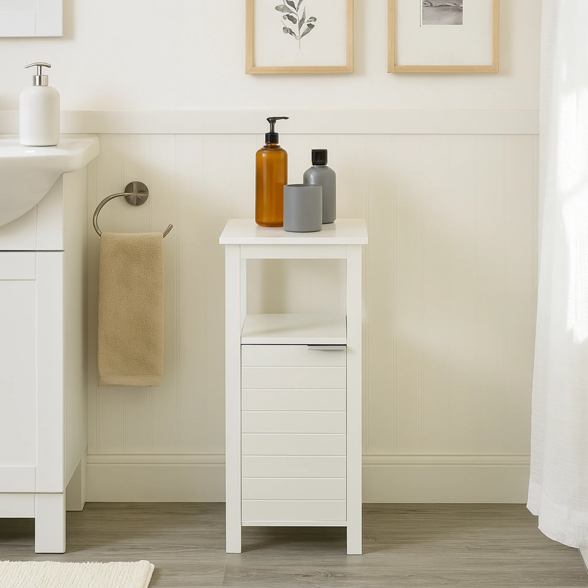 Inula - Mobiletto bianco da bagno con 1 anta e salvaspazio