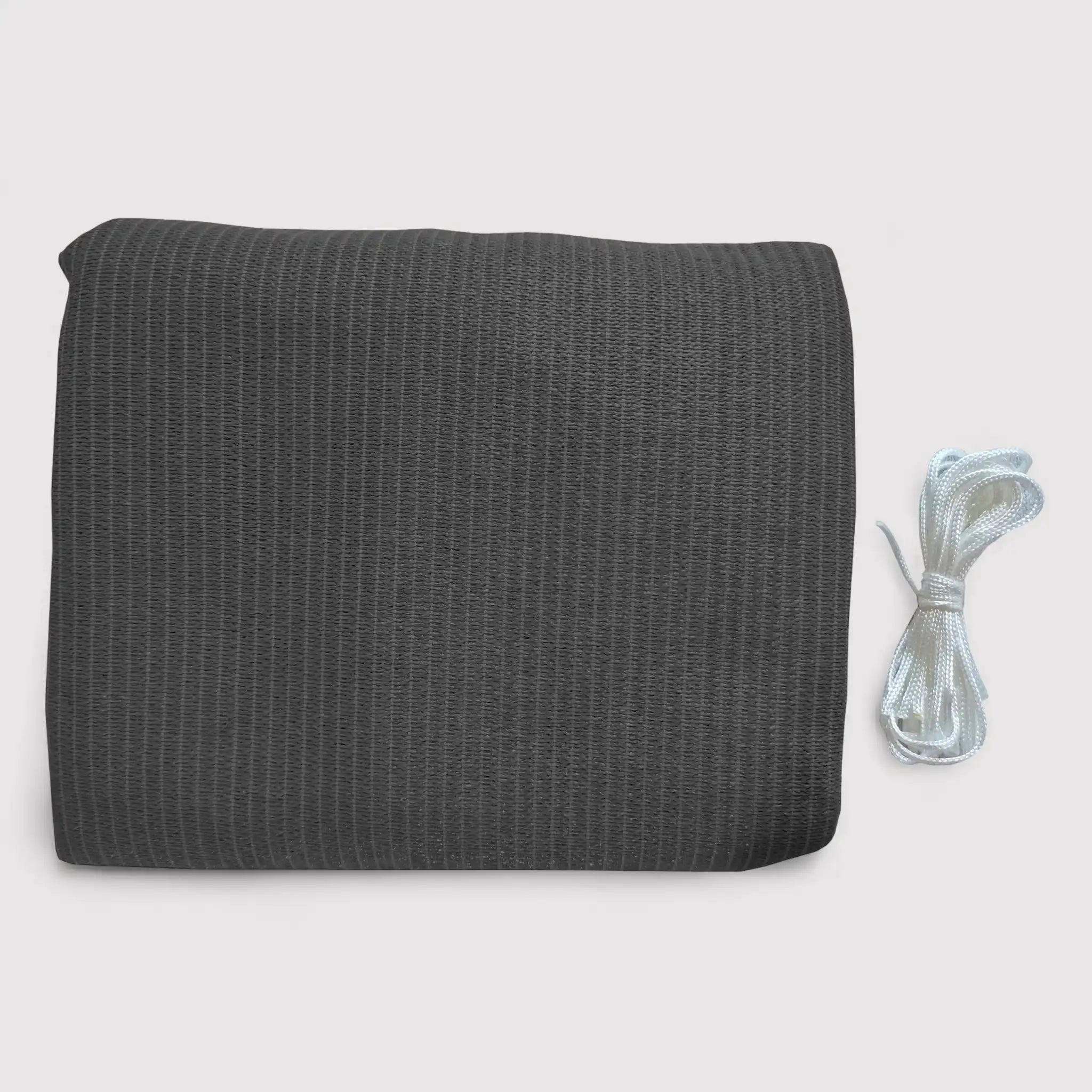 Pongamia - Graues quadratisches Segel 5x5 m für Zuhause oder Bar