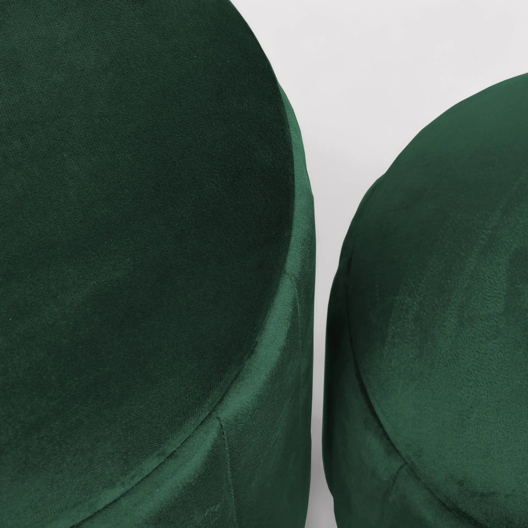 Giunco - Set di 2 pouf in velluto verdi con contenitore