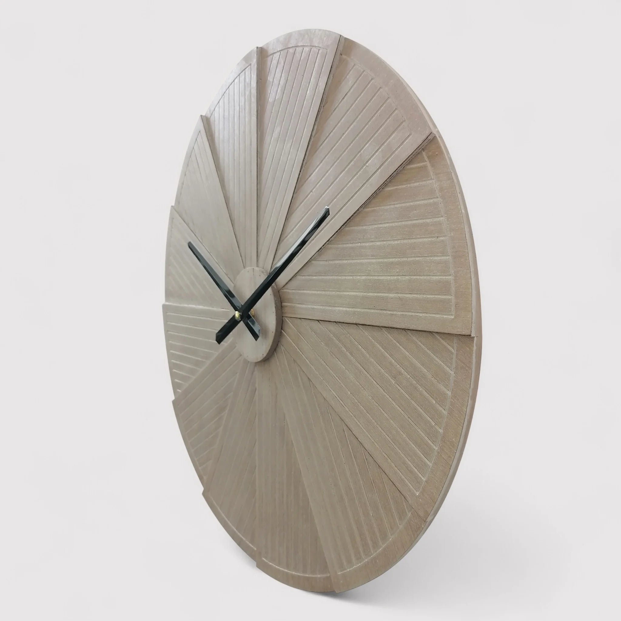 Bael - Orologio da appendere beige in stile boho