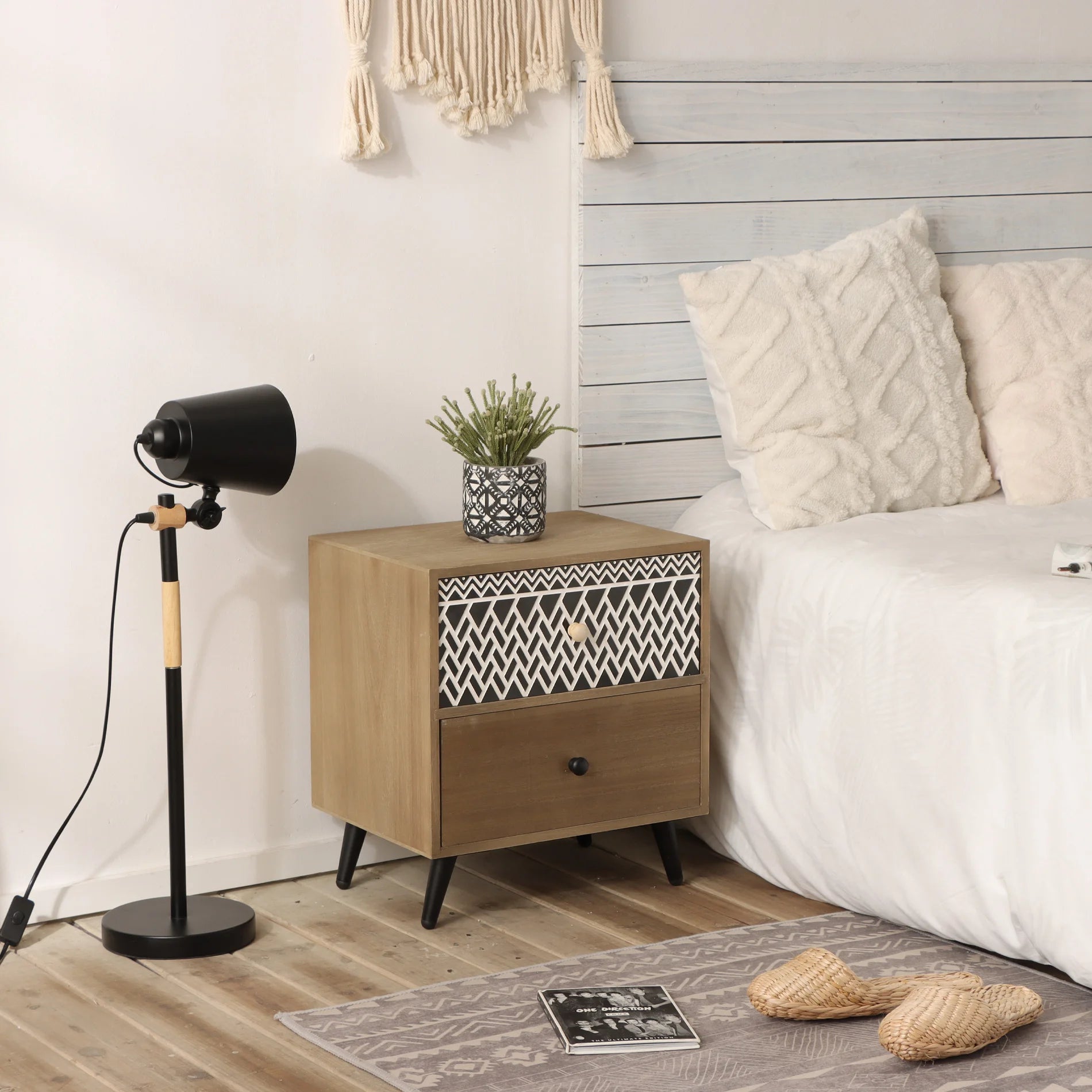 Kanoko - Comodino basso in stile boho con 2 cassetti