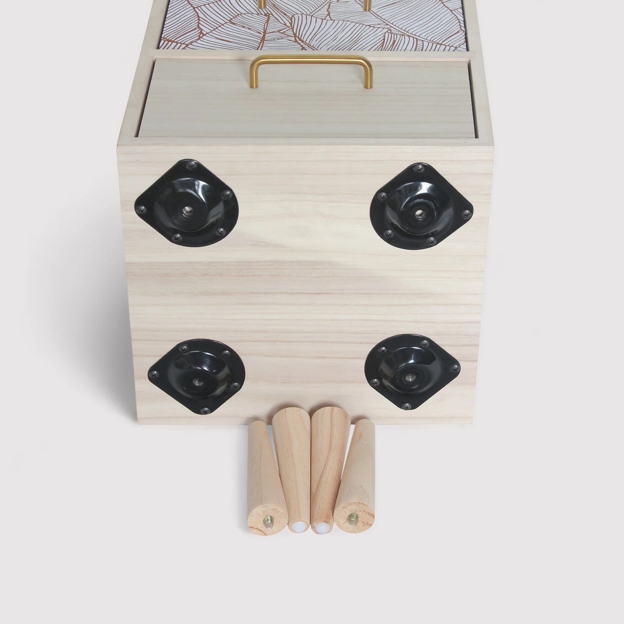 Chayote - Comodino in stile boho con 3 cassetti e piedini