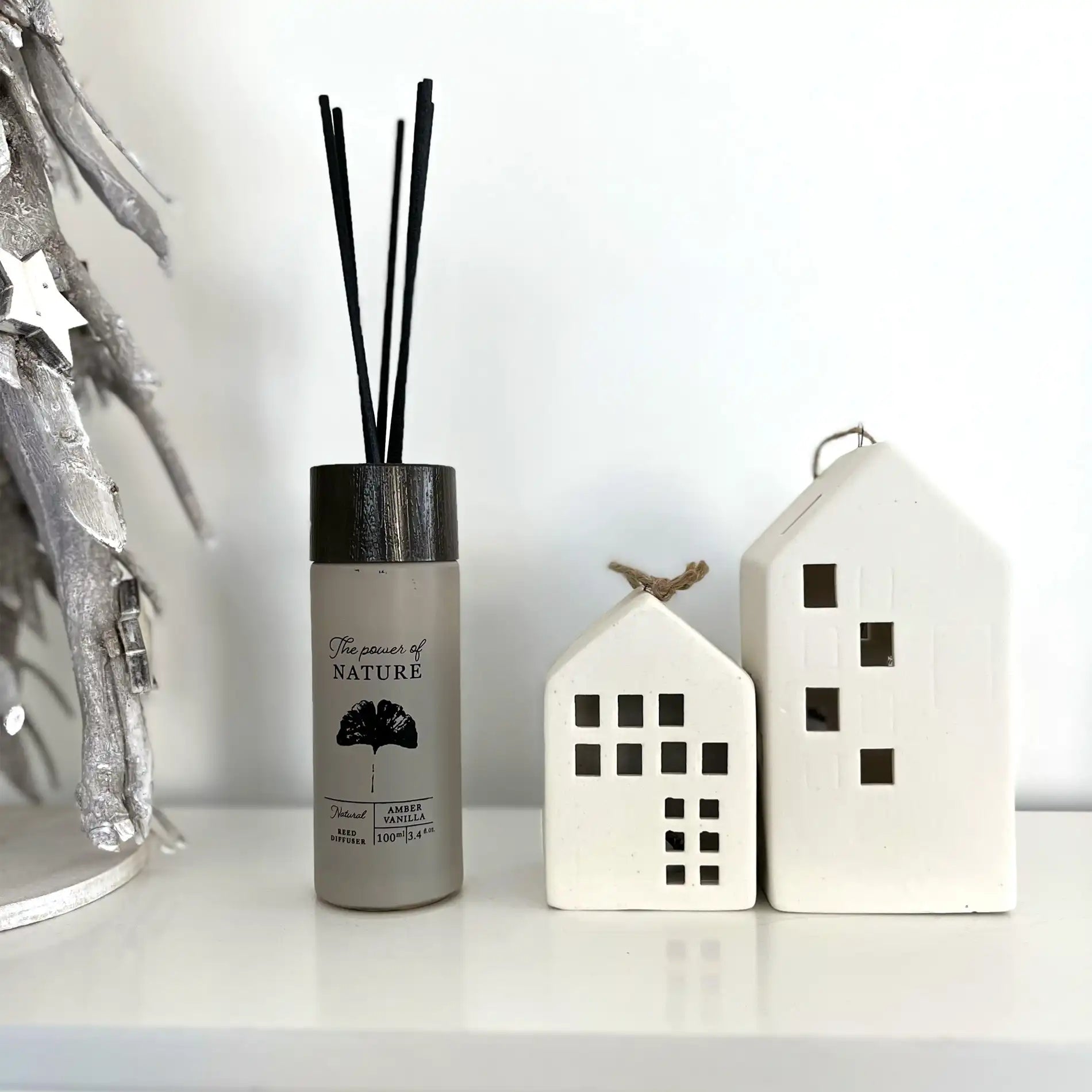Venus - Diffusore di essenze fragranza ambra e vaniglia con 6 bastoncini