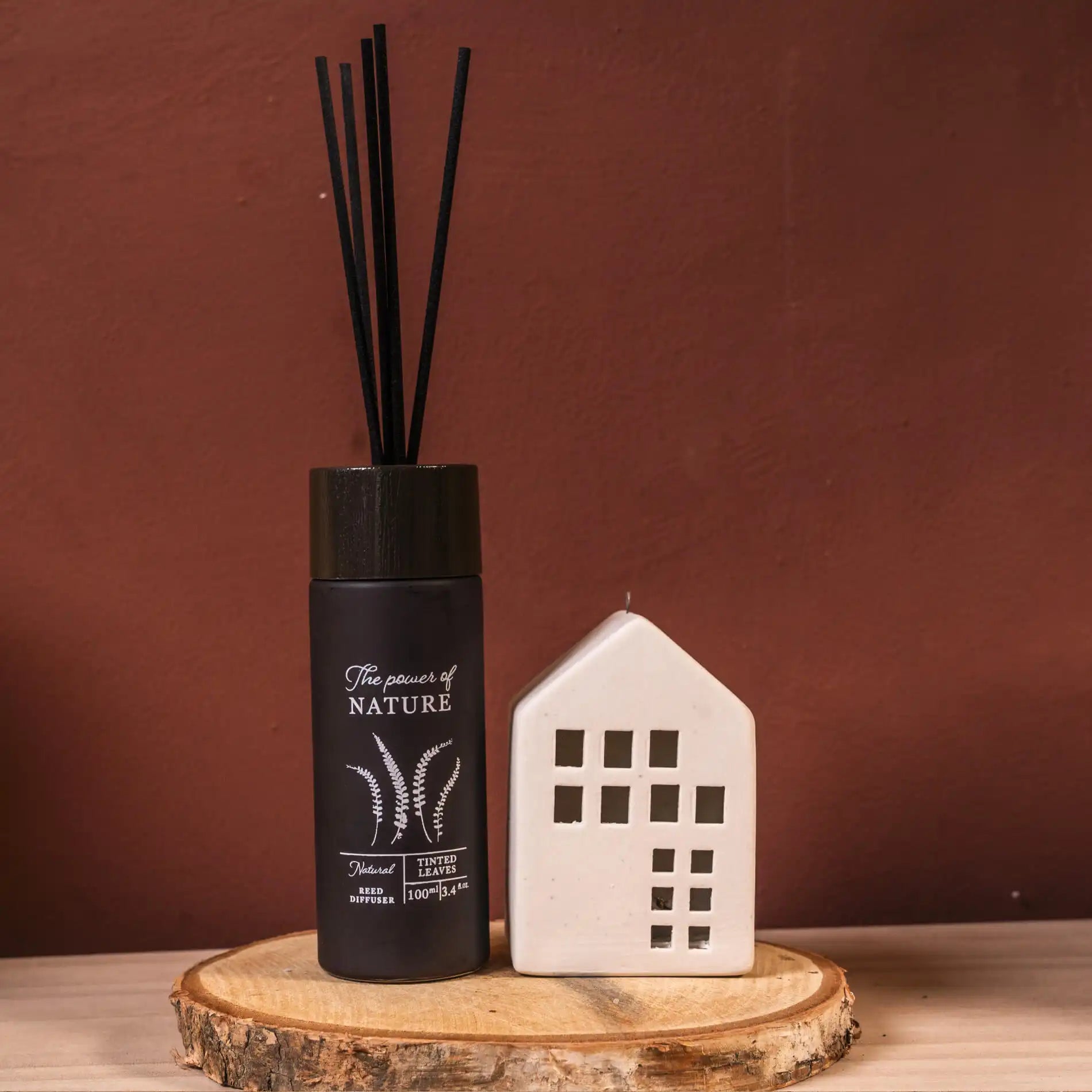 Strobus - Casetta natalizia in ceramica con luci