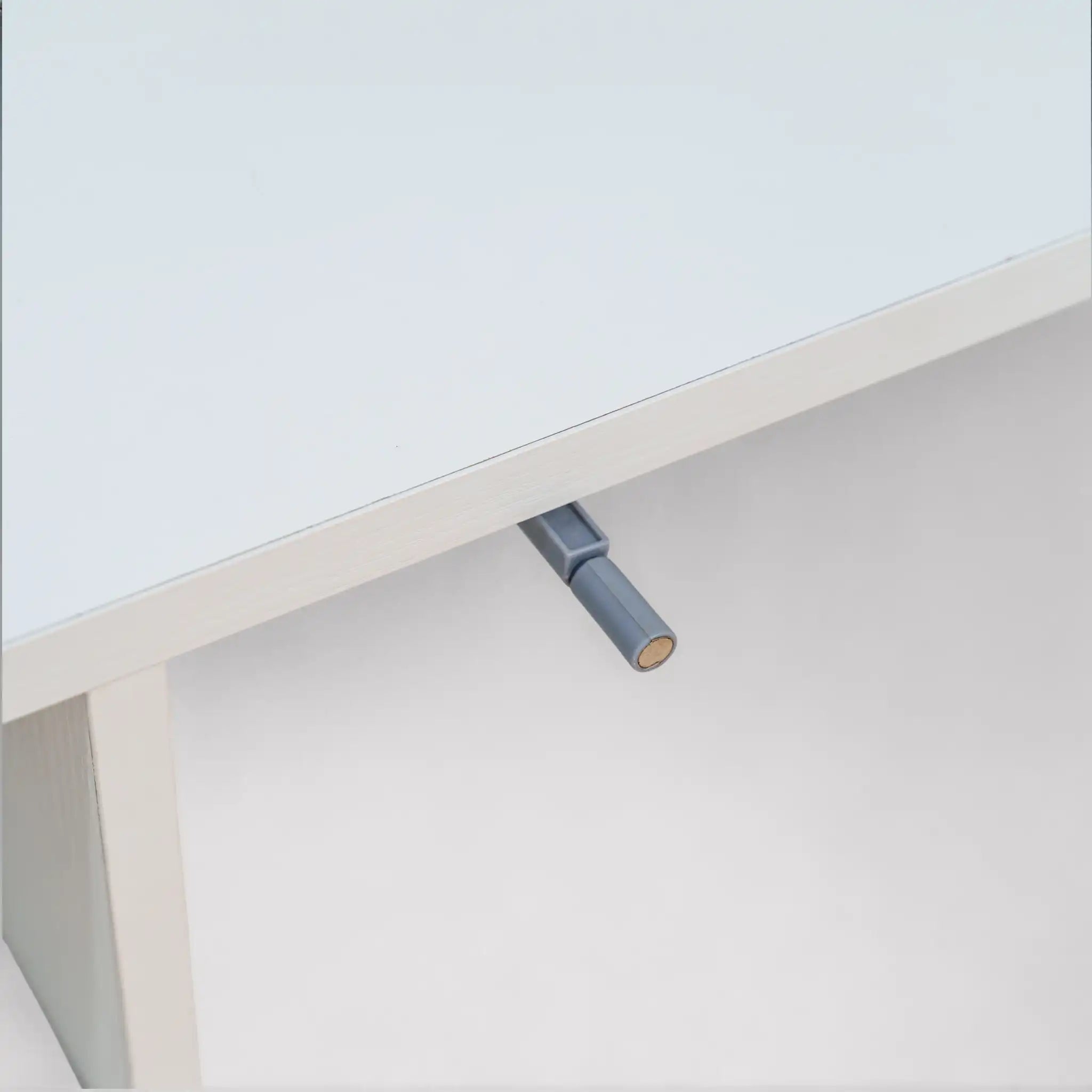 Bacopa - Credenza porta tv moderna bianca con 2 ante