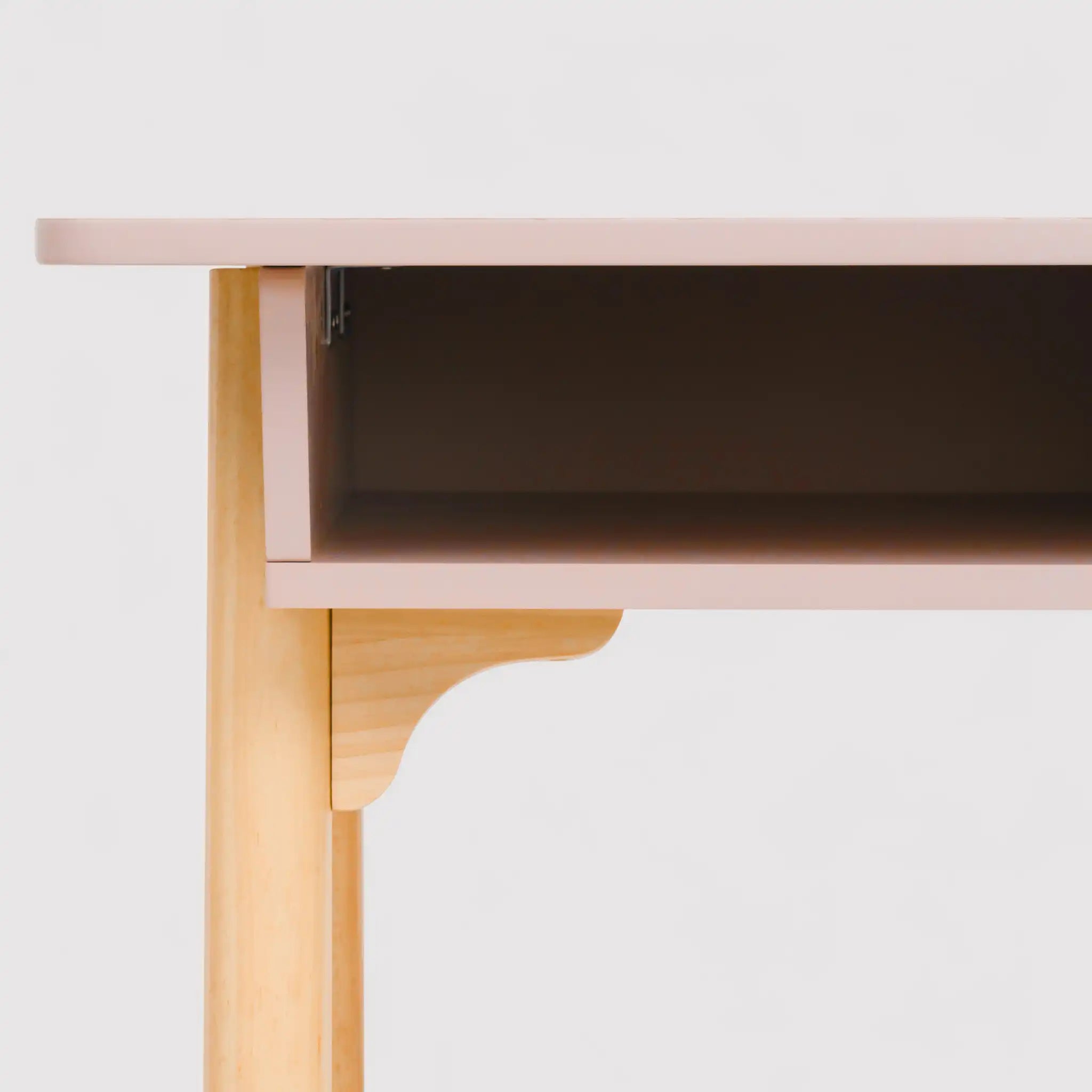 Badal - Scrivania rosa per cameretta con vano contenitore