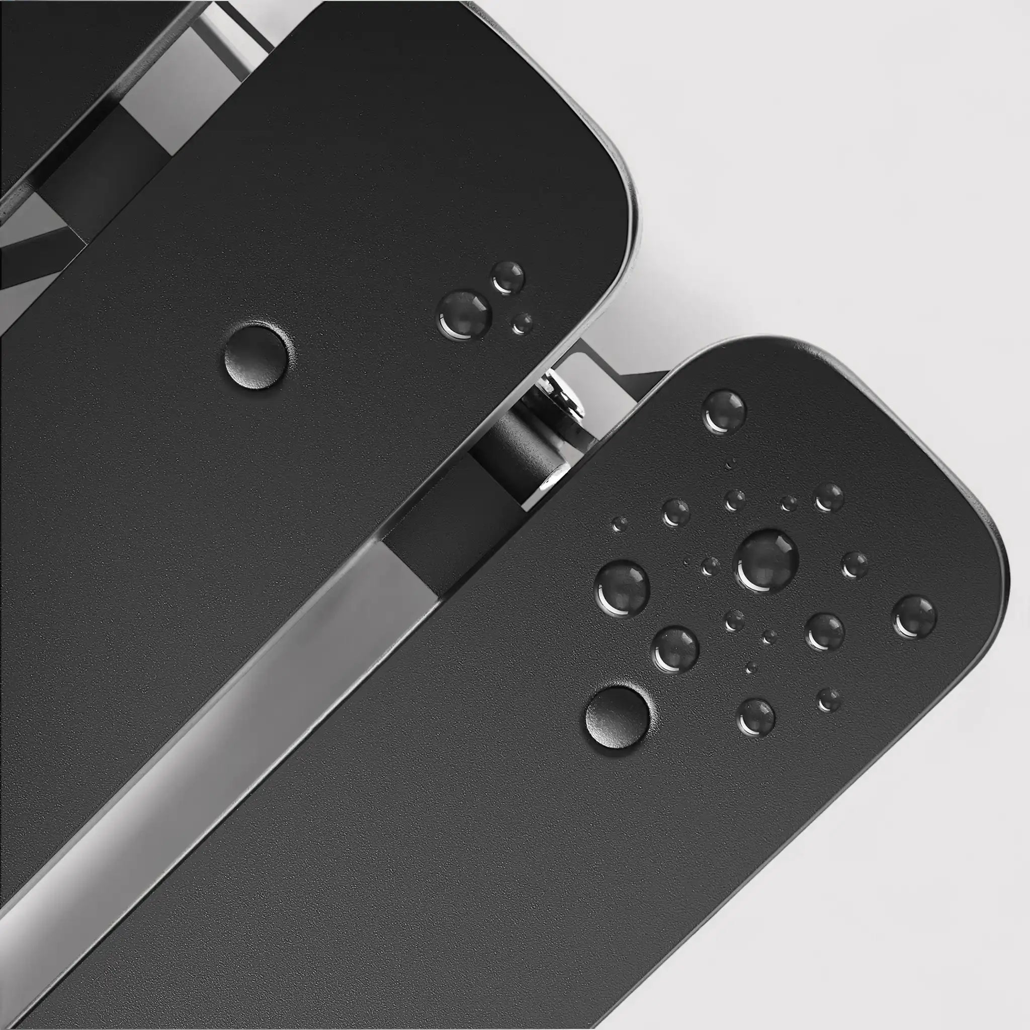 Pequi - Set tavolino e 2 sedie pieghevoli nere per balcone