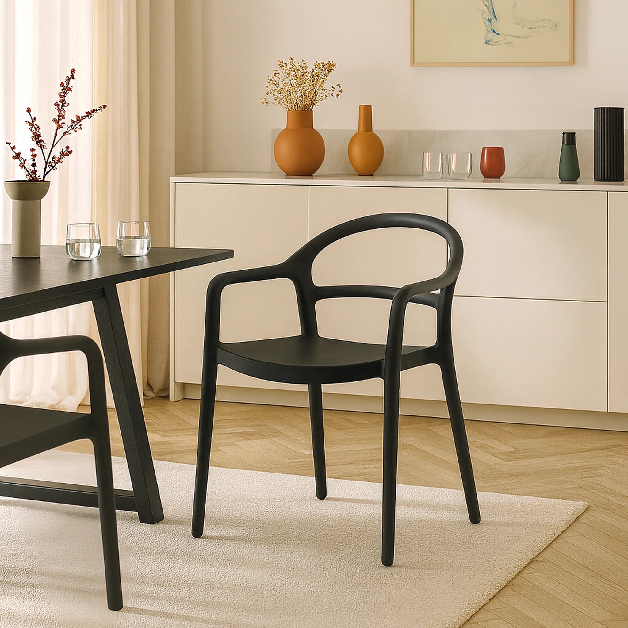 Baloot - Sedia impilabile nera per casa moderna o giardino