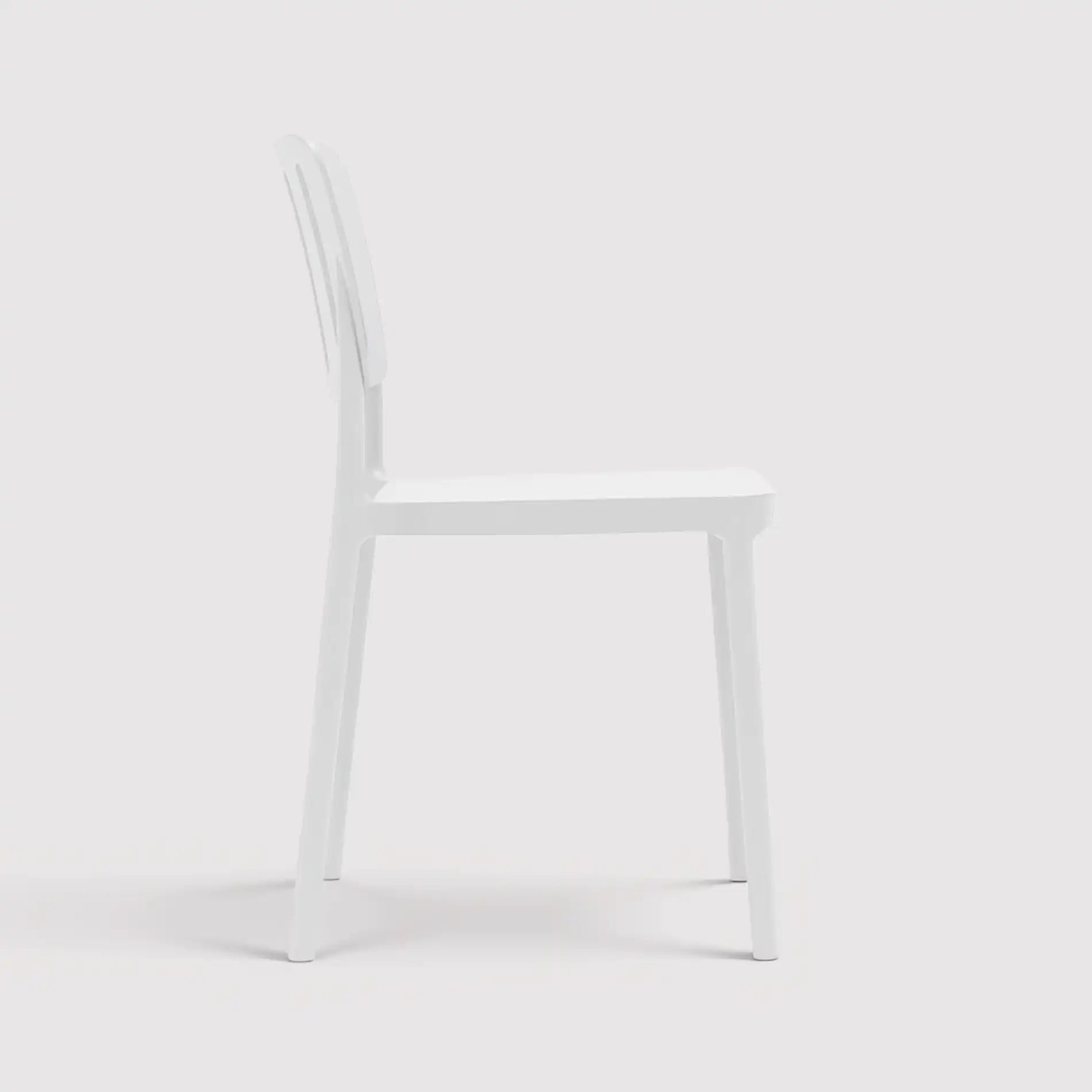 Bajra - Sedia impilabile bianca in stile moderno