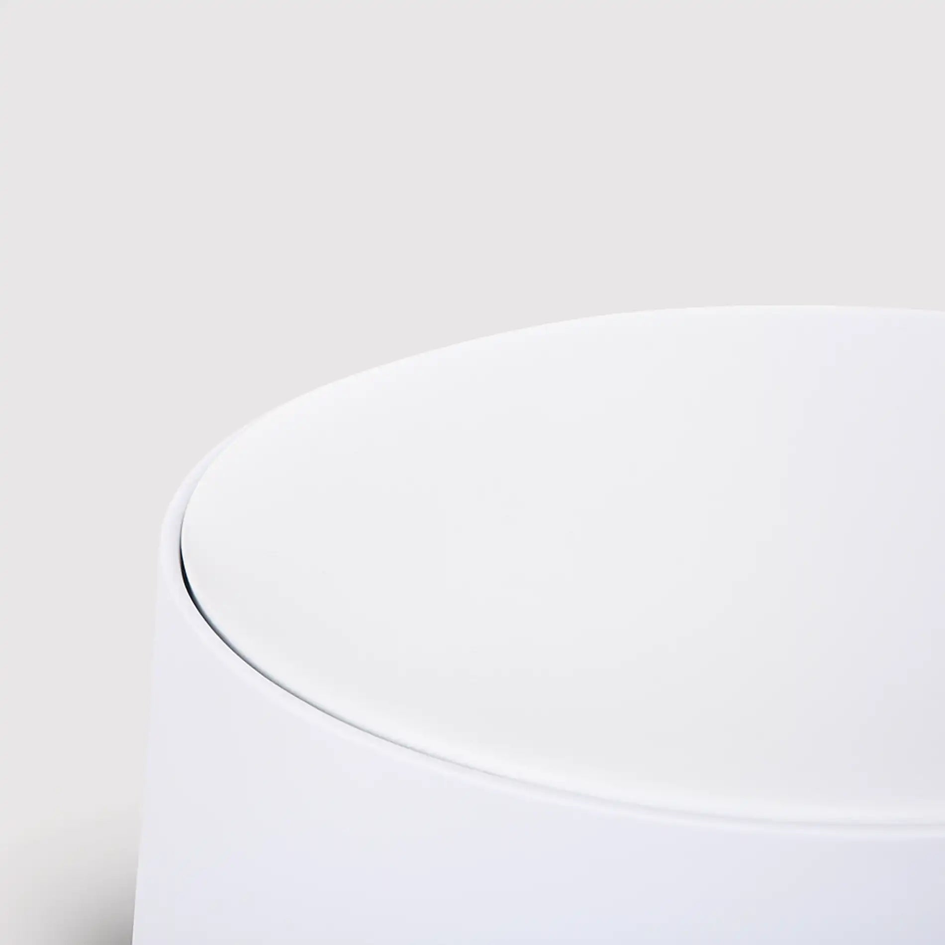 Koten - Set 2 sgabelli moderni bianchi per salotto o cameretta