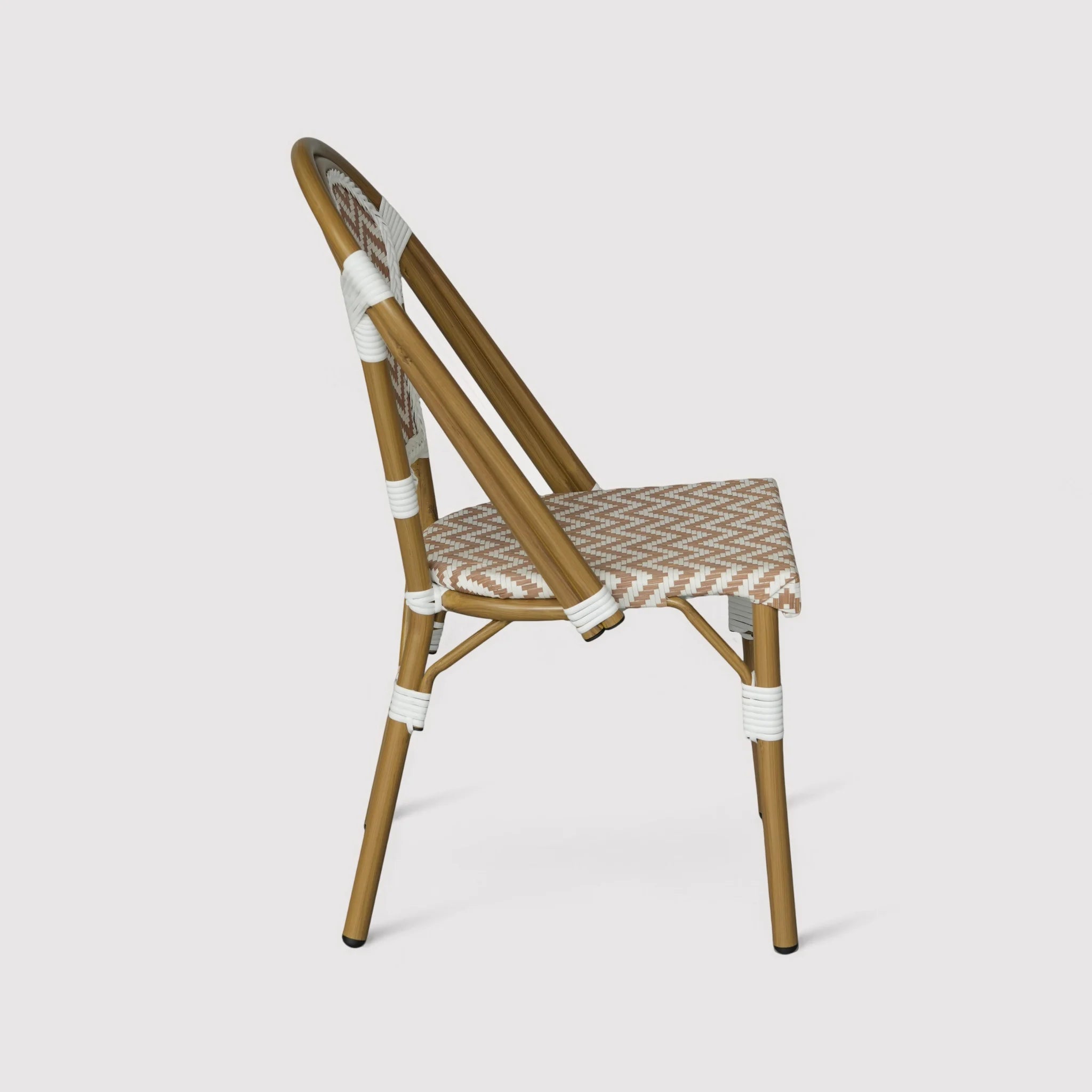 Cyperus - Set 2 Sedie da giardino impilabili marrone bianco classico