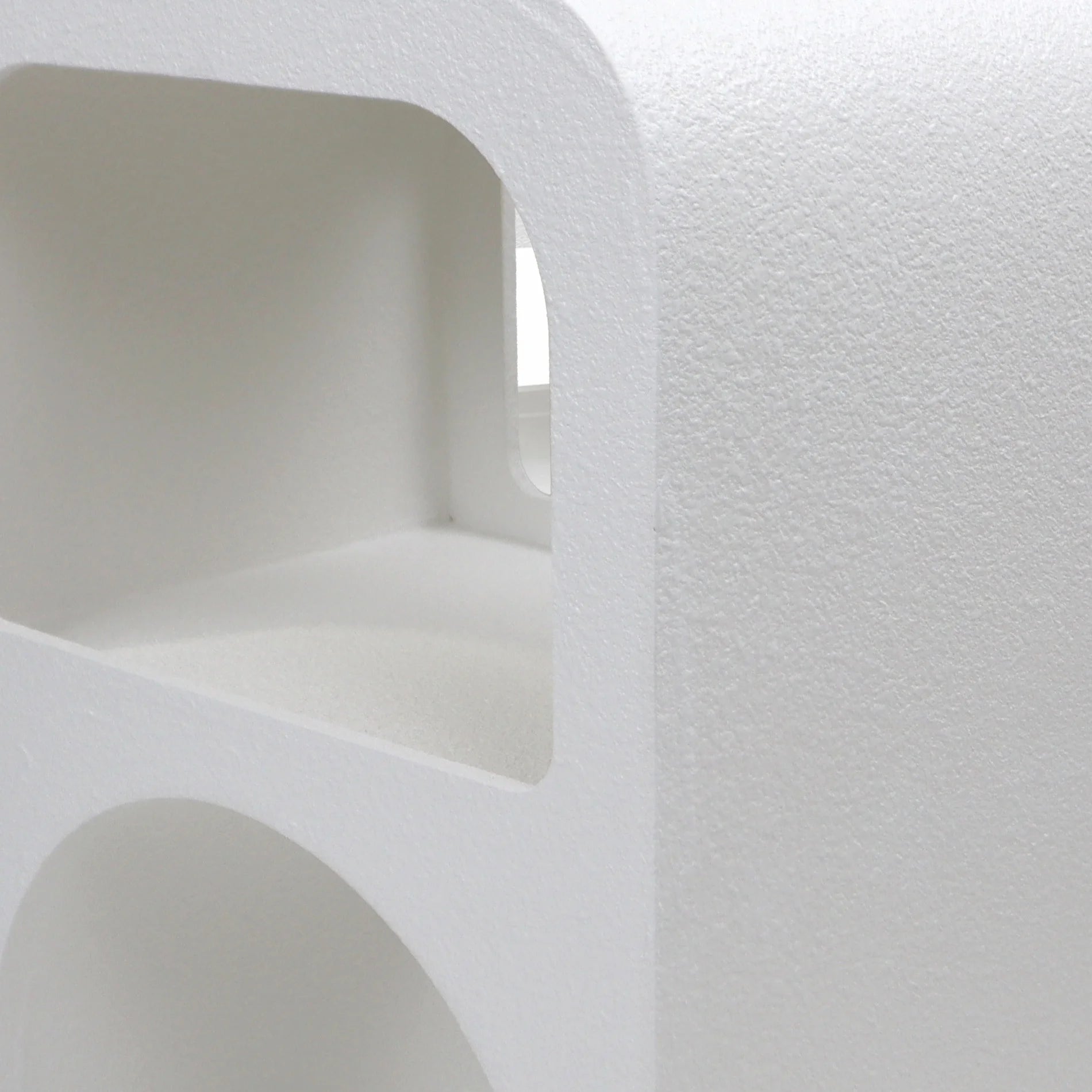 Seraphina – Moderner Nachttisch aus MDF in Weiß mit 1 Ablage