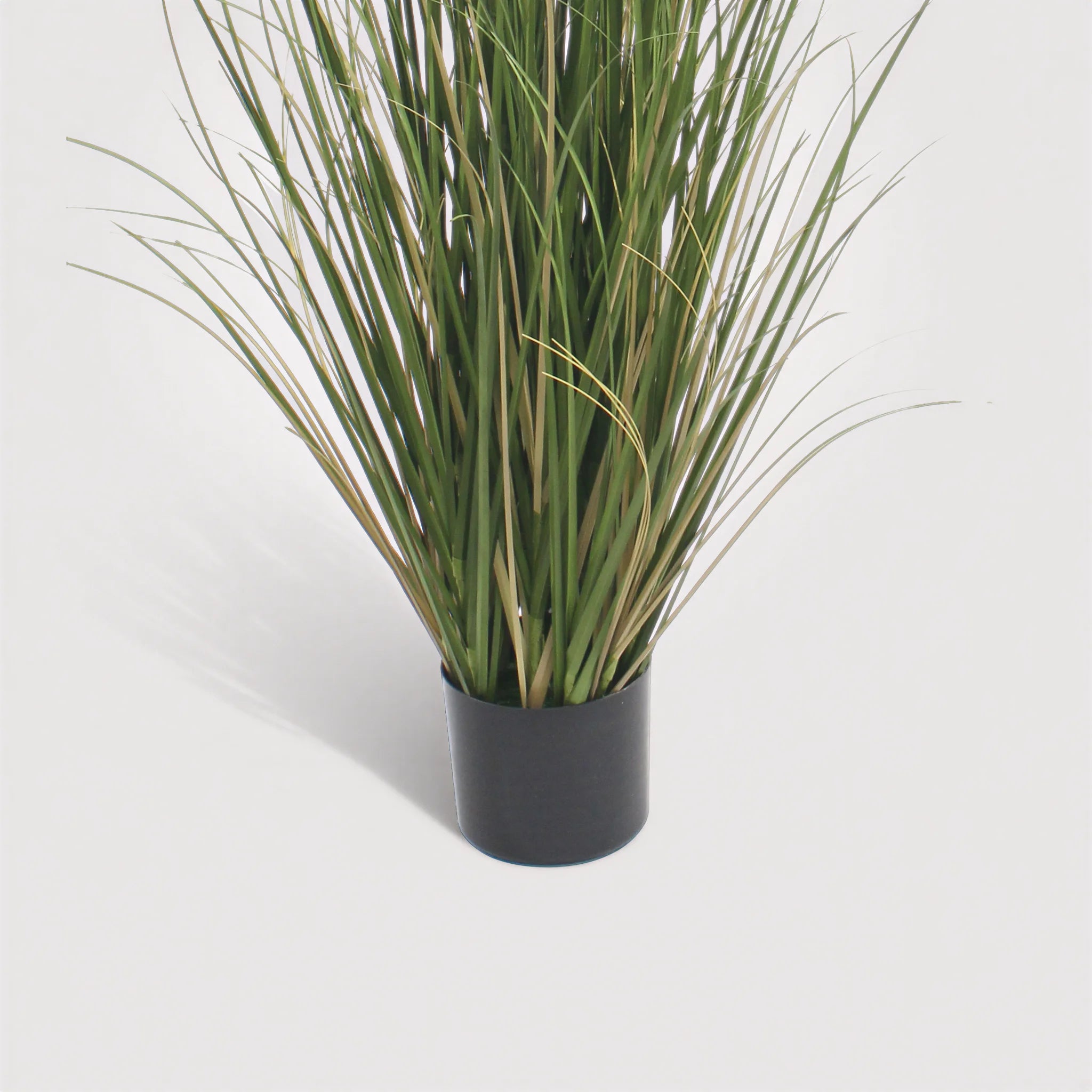 Ravok - Künstliche Pampasgras Pflanze Cortaderia aus PVC & PE mit Metallstiel und Zementbasis, Grün und Braun