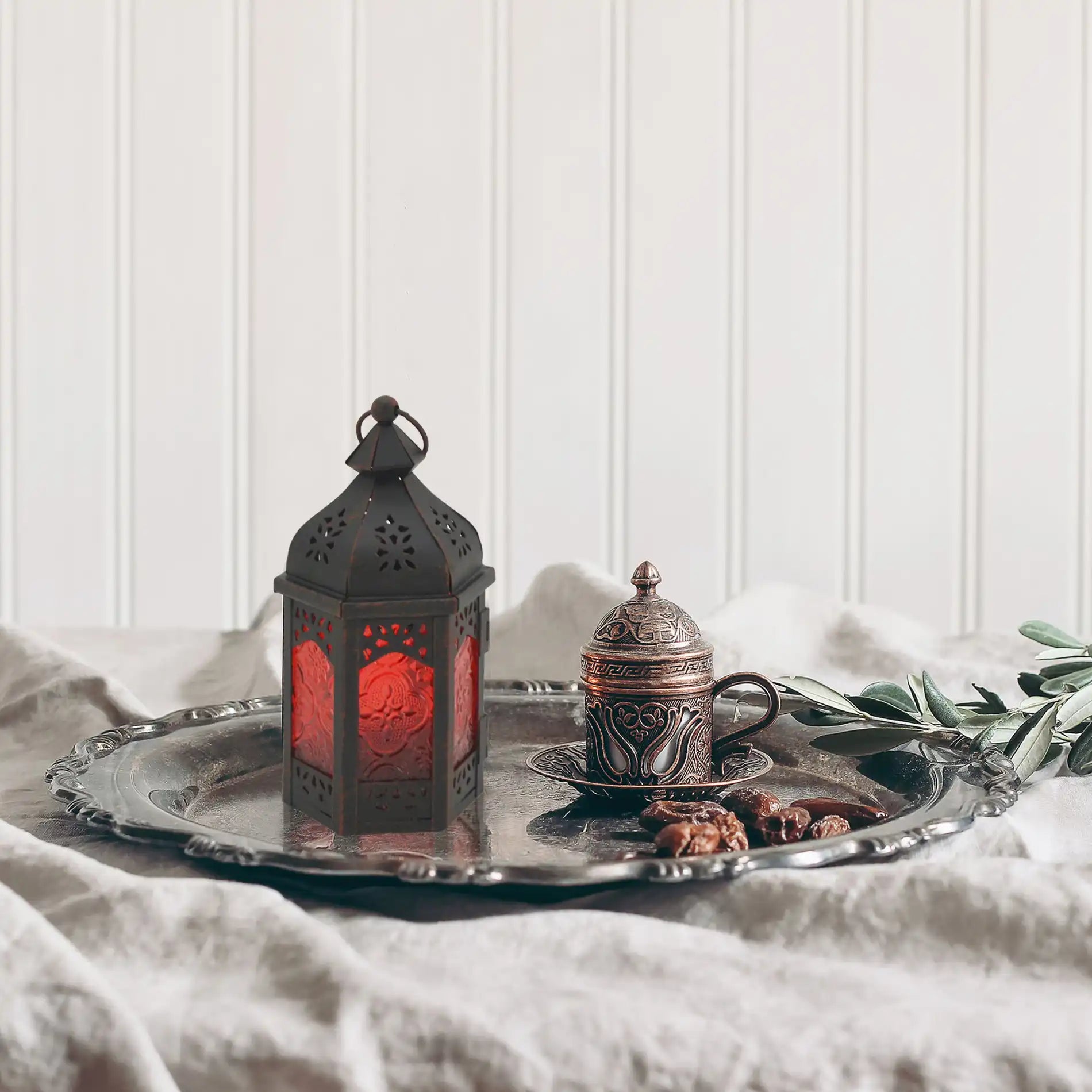 Fagonia - Piccola lanterna rossa in metallo e vetro