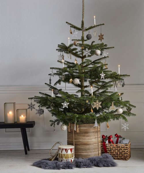 Come decorare un albero di Natale scandinavo