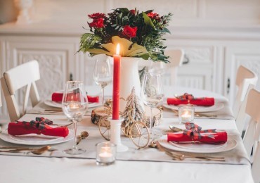 ¡Cómo poner la mesa navideña y sorprender a tus invitados!