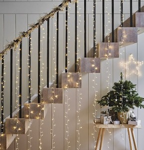 How to decorate your home entrance for Christmas: 5 beautiful and low-cost ideas!